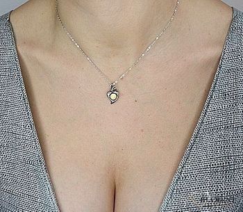 Zawieszka srebrna z bursztynem w kształcie serca DIA-ZAW-2461 (4).JPG