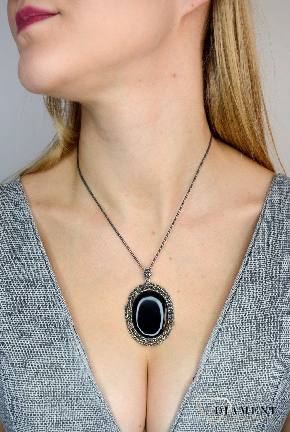 Srebrna zawieszka z markazytami i onyksem DIA-ZAW-2496-925.jpg