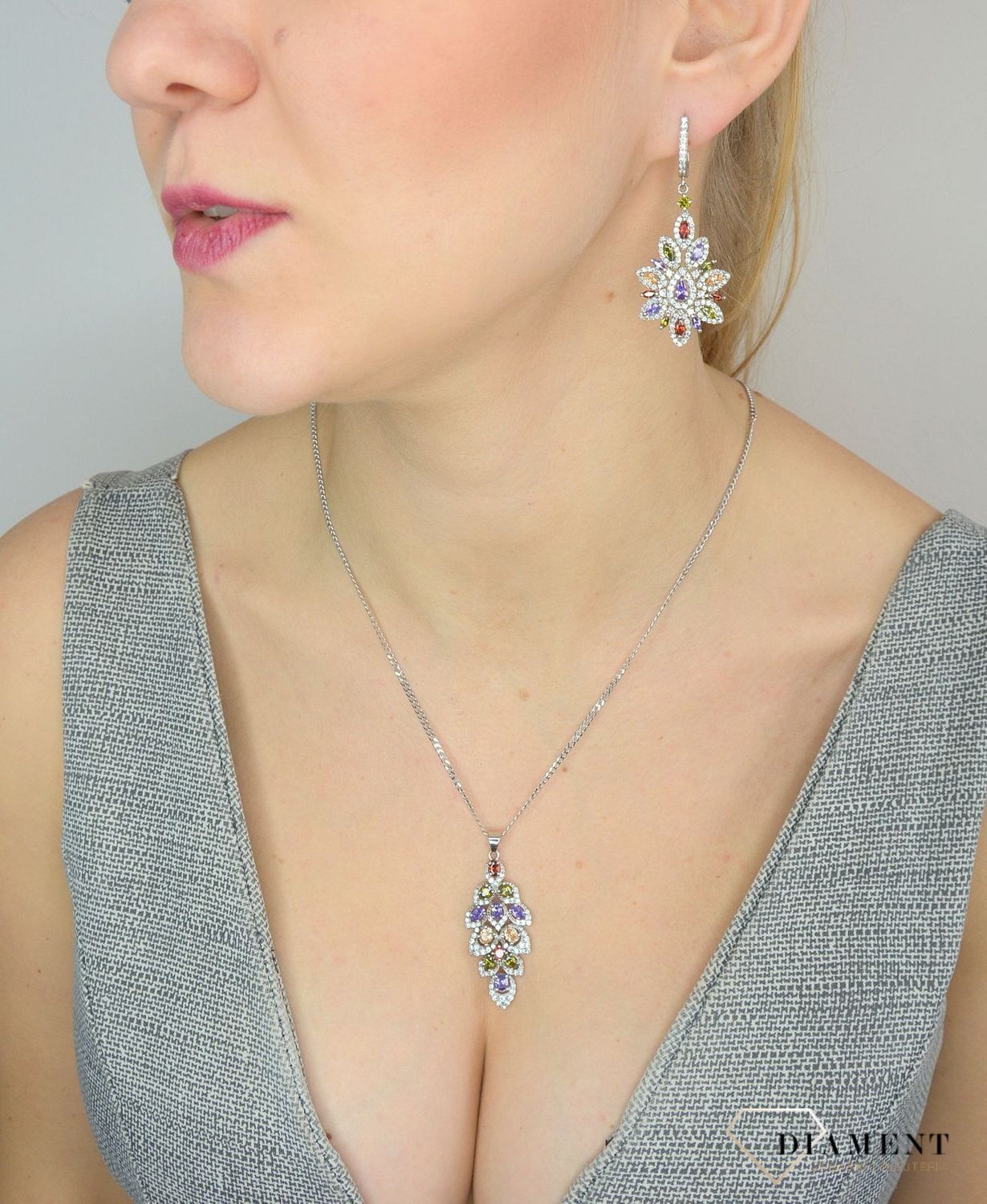 Srebrna zawieszka 925 z kolorowymi cyrkoniami DIA-KLC-2560-925.jpg