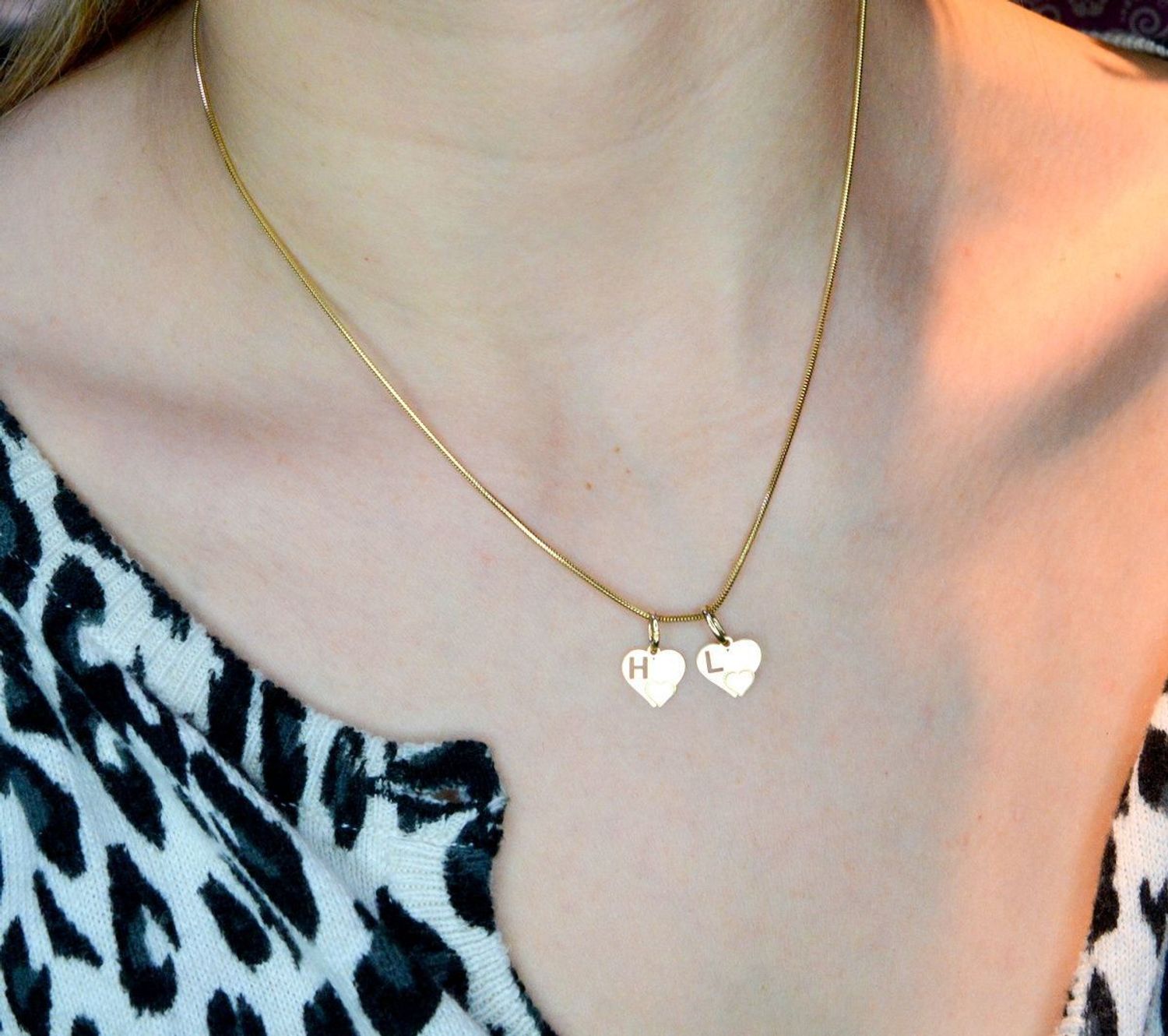 Złota zawieszka damska 585 serce z literką H DIA-ZAW-2607H-585. Piękny, złoty wisiorek.jpg