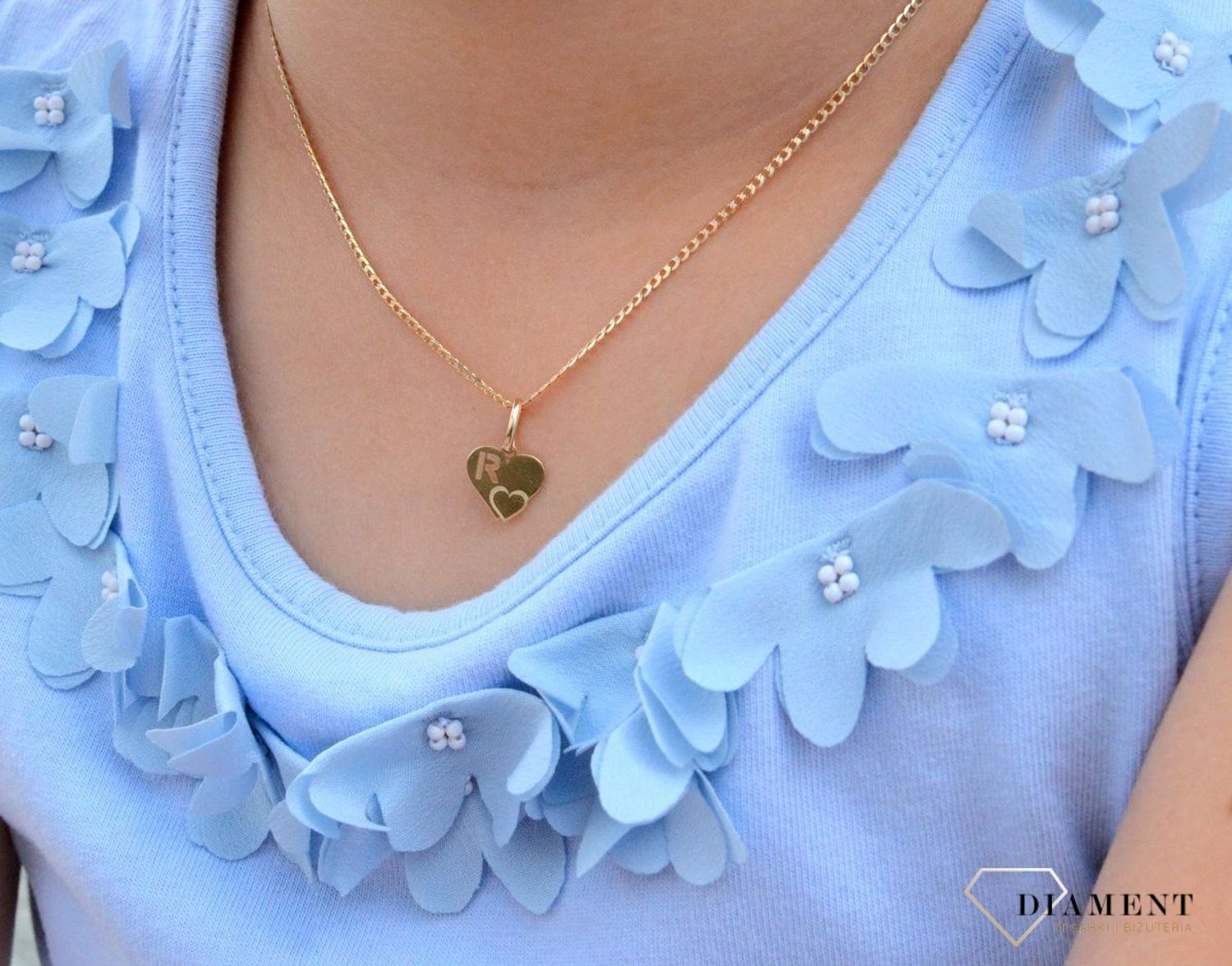 Złota zawieszka litera R 585 serce z literką R DIA-ZAW-2607R-585.jpg