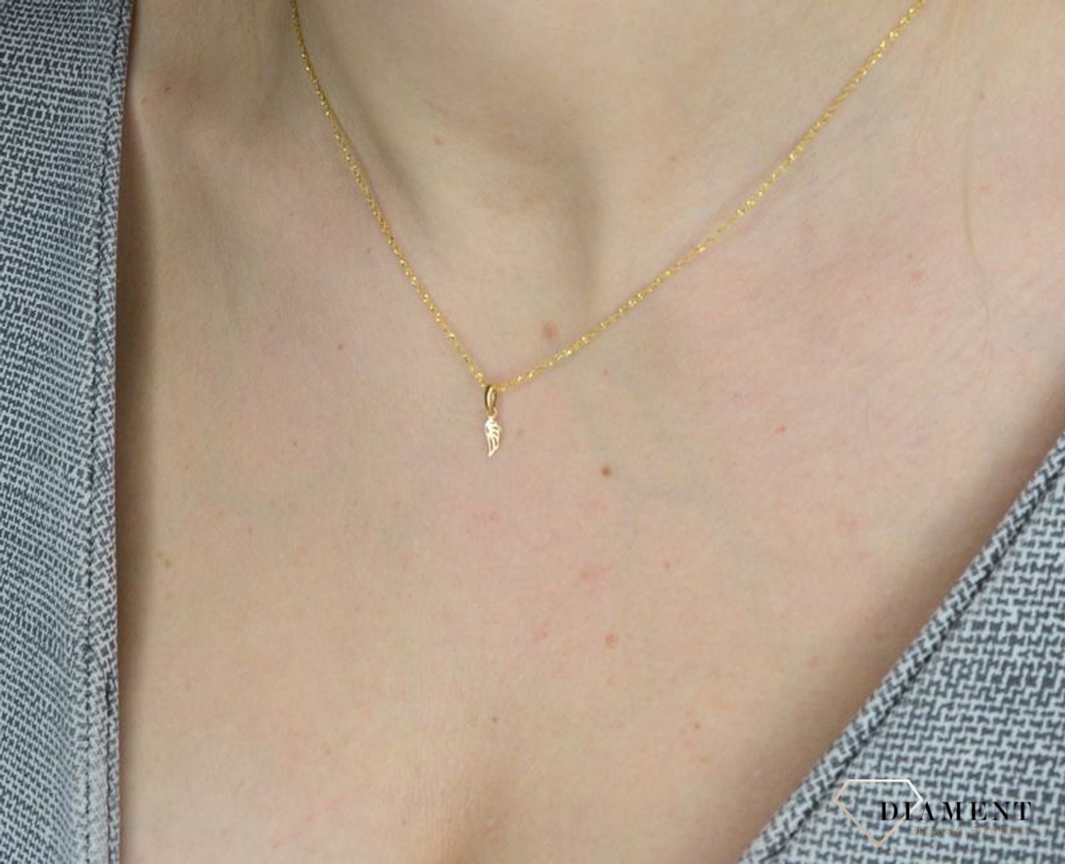 Złota zawieszka 585 skrzydełko DIA-ZAW-2614-585.jpg