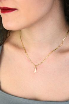 Złota zawieszka 585 – literka J, elegancki i modny wisiorek (1).jpg