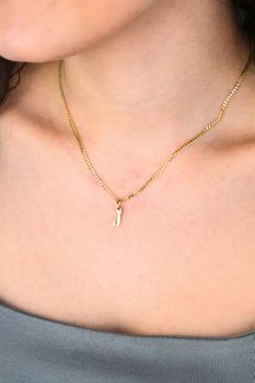 Złota zawieszka 585 – literka J, elegancki i modny wisiorek (5).jpg