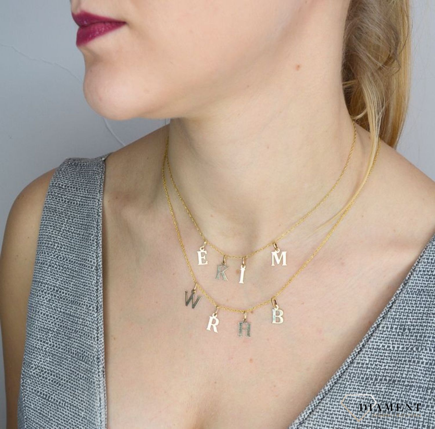 Złota zawieszka 585 literka M DIA-ZAW-2692M-585.jpg