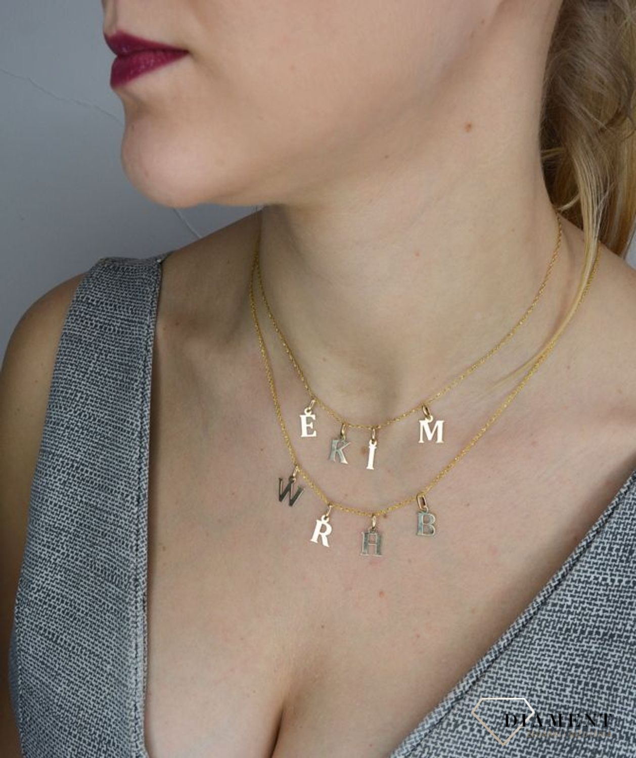 Złota zawieszka literka Ł 1 cm DIA-ZAW-2692Ł-585. Jedyna w swoim rodzaju złota zawieszka w kształcie literki Ł.jpg