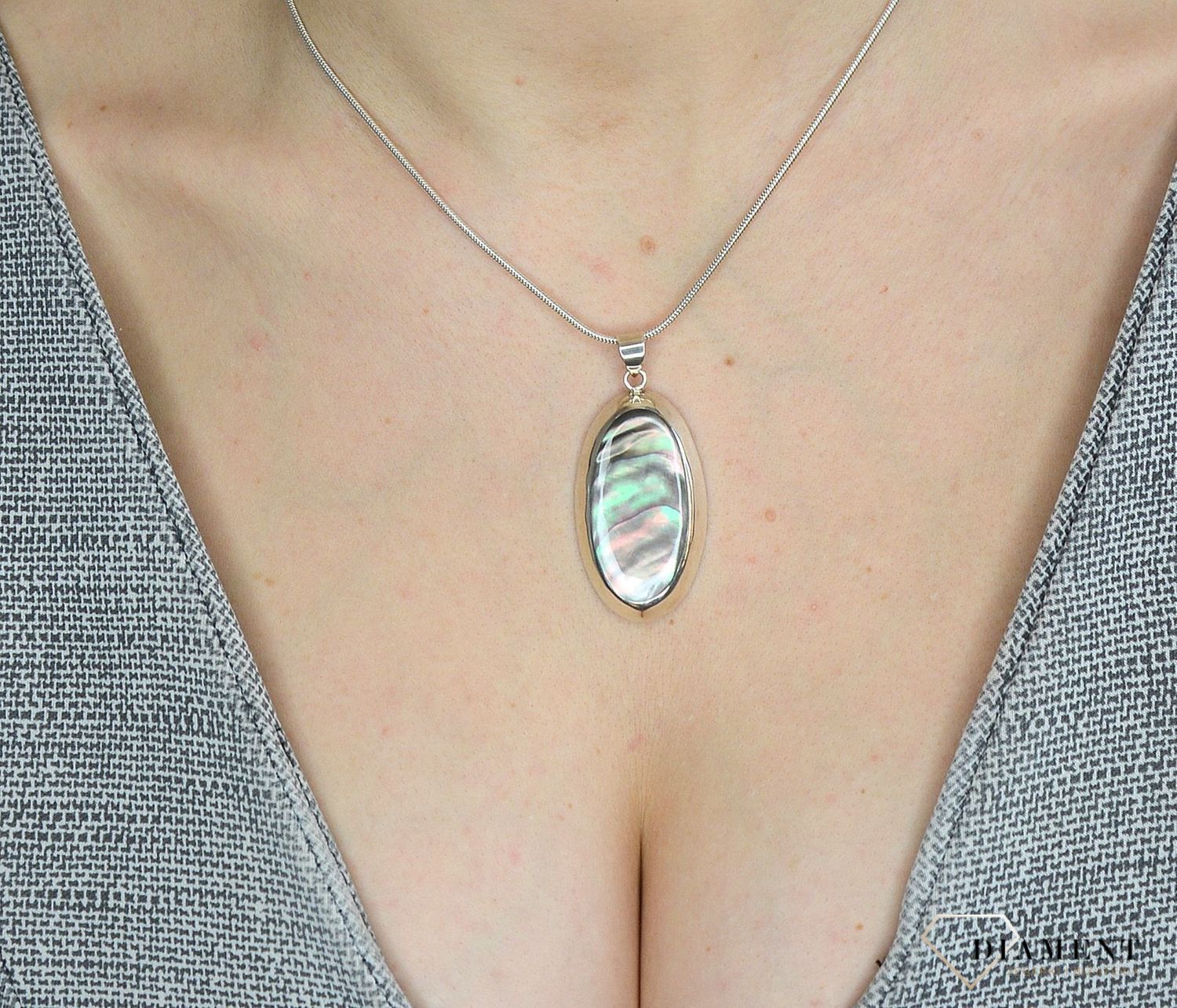 Zawieszka srebrna z masą perłową DIA-ZAW-2787-925.jpg