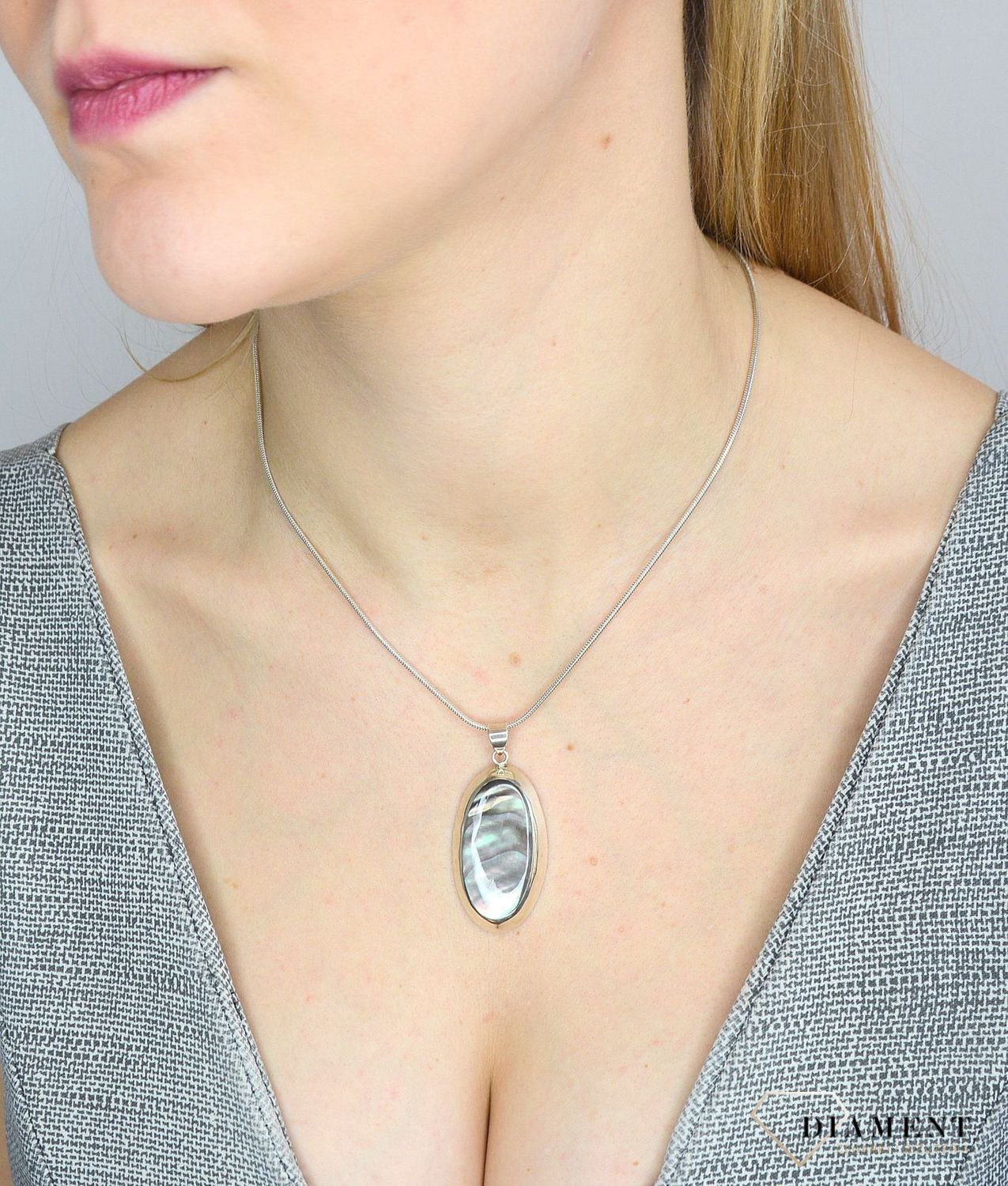 Zawieszka srebrna z masą perłową DIA-ZAW-2787-925.jpg