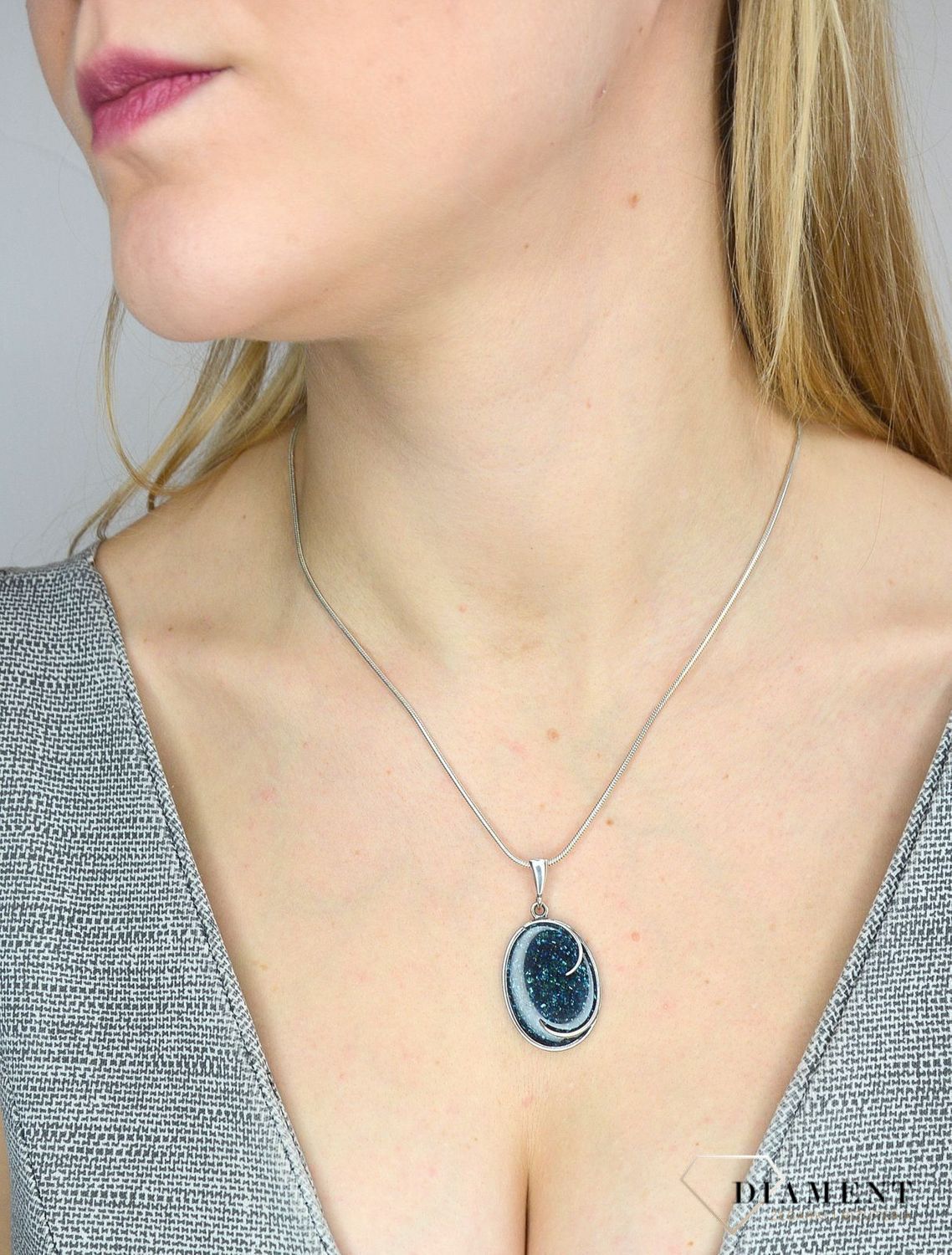 Zawieszka srebrna 'Niebieskie drobinki'.jpg