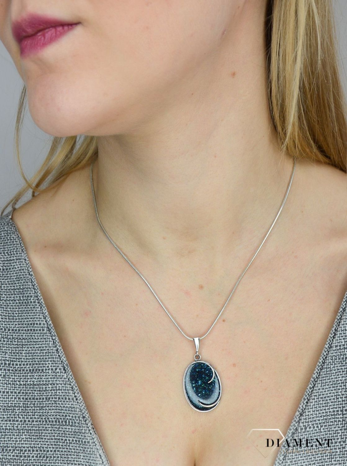 Zawieszka srebrna 'Niebieskie drobinki'.jpg