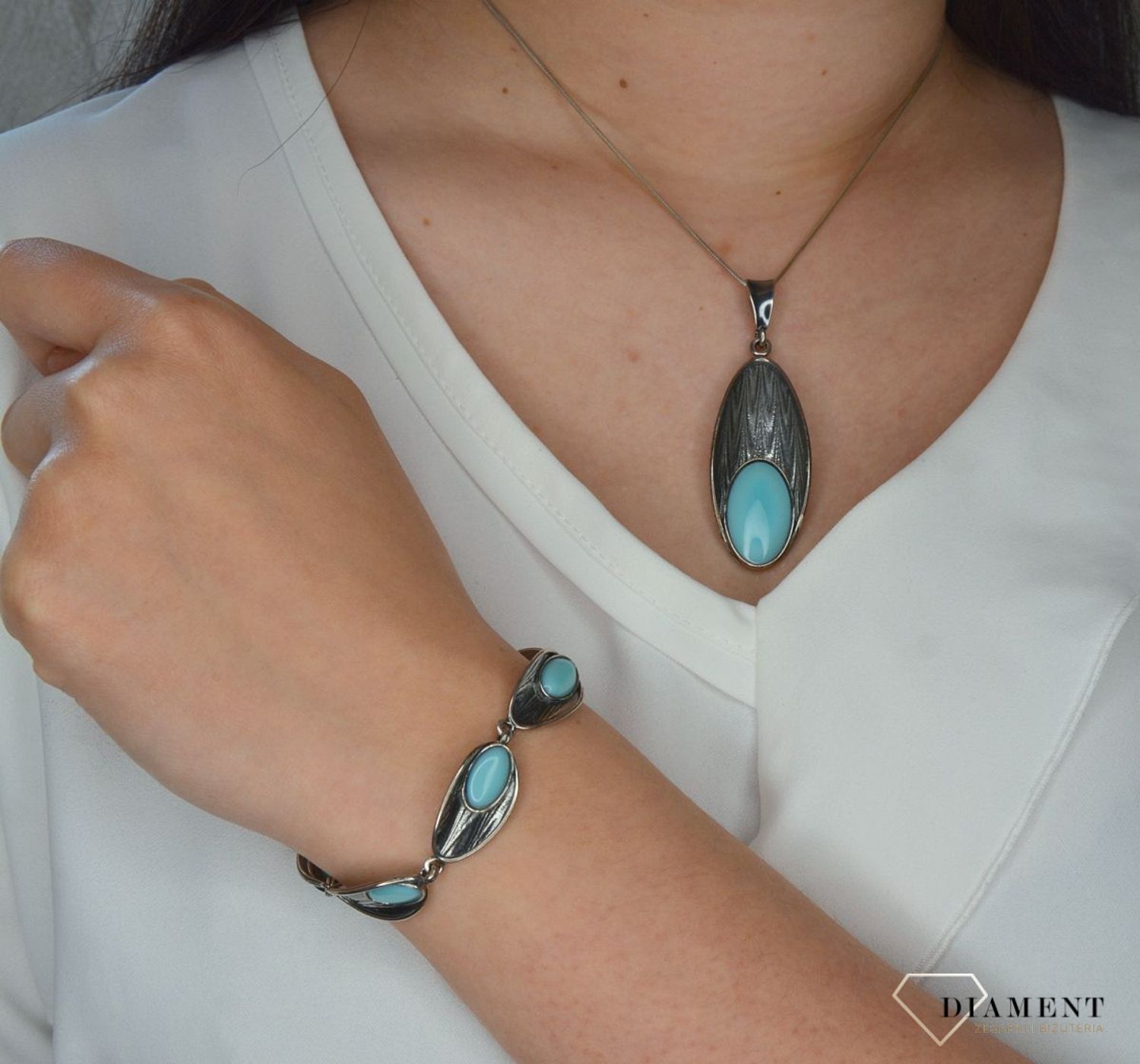 Srebrna zawieszka duży turkus syntetyczny DIA-ZAW-2926-925.jpg