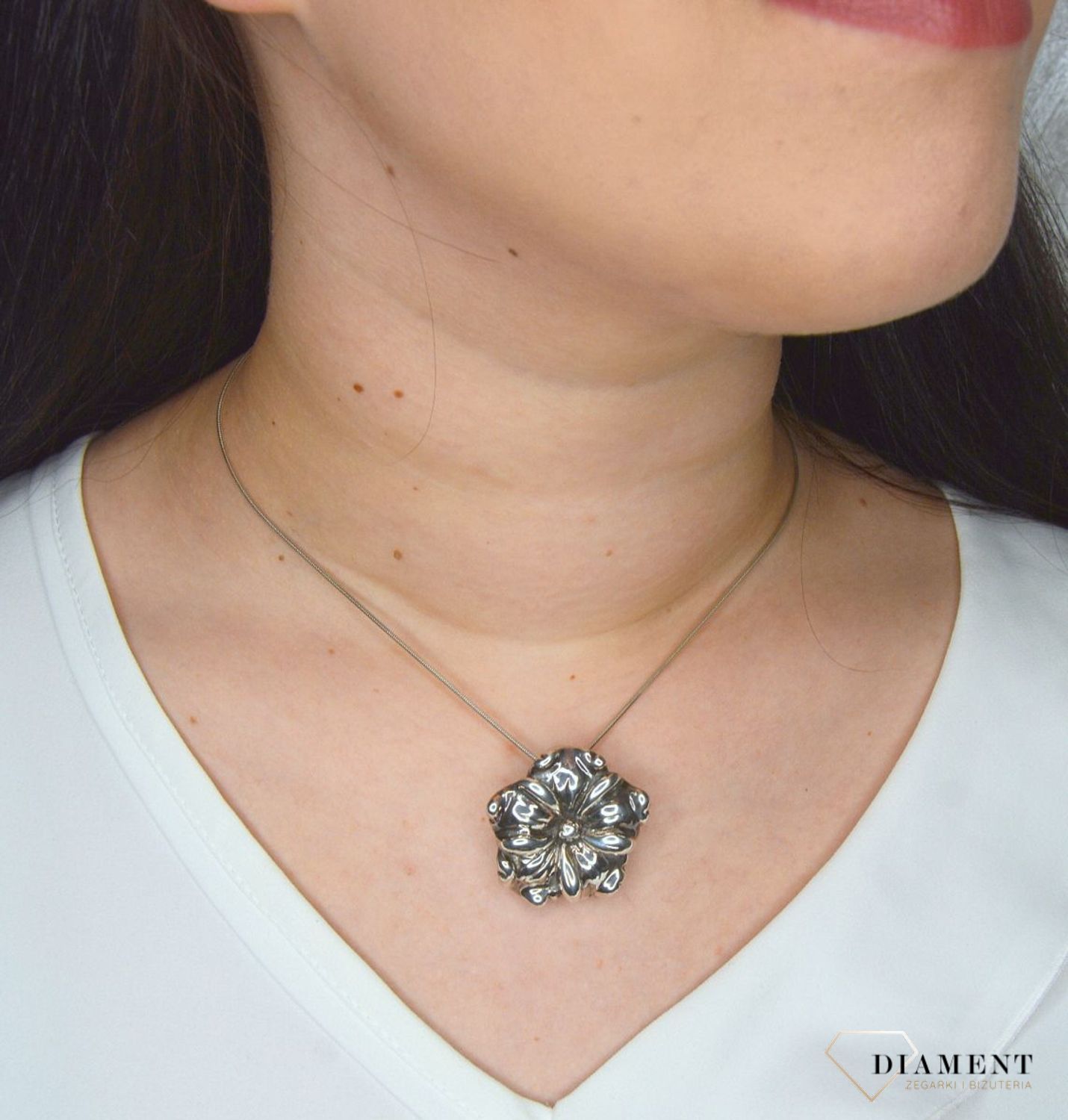 Srebrna zawieszka damska 'Duży dmuchany kwiat' DIA-ZAW-2937-925.jpg