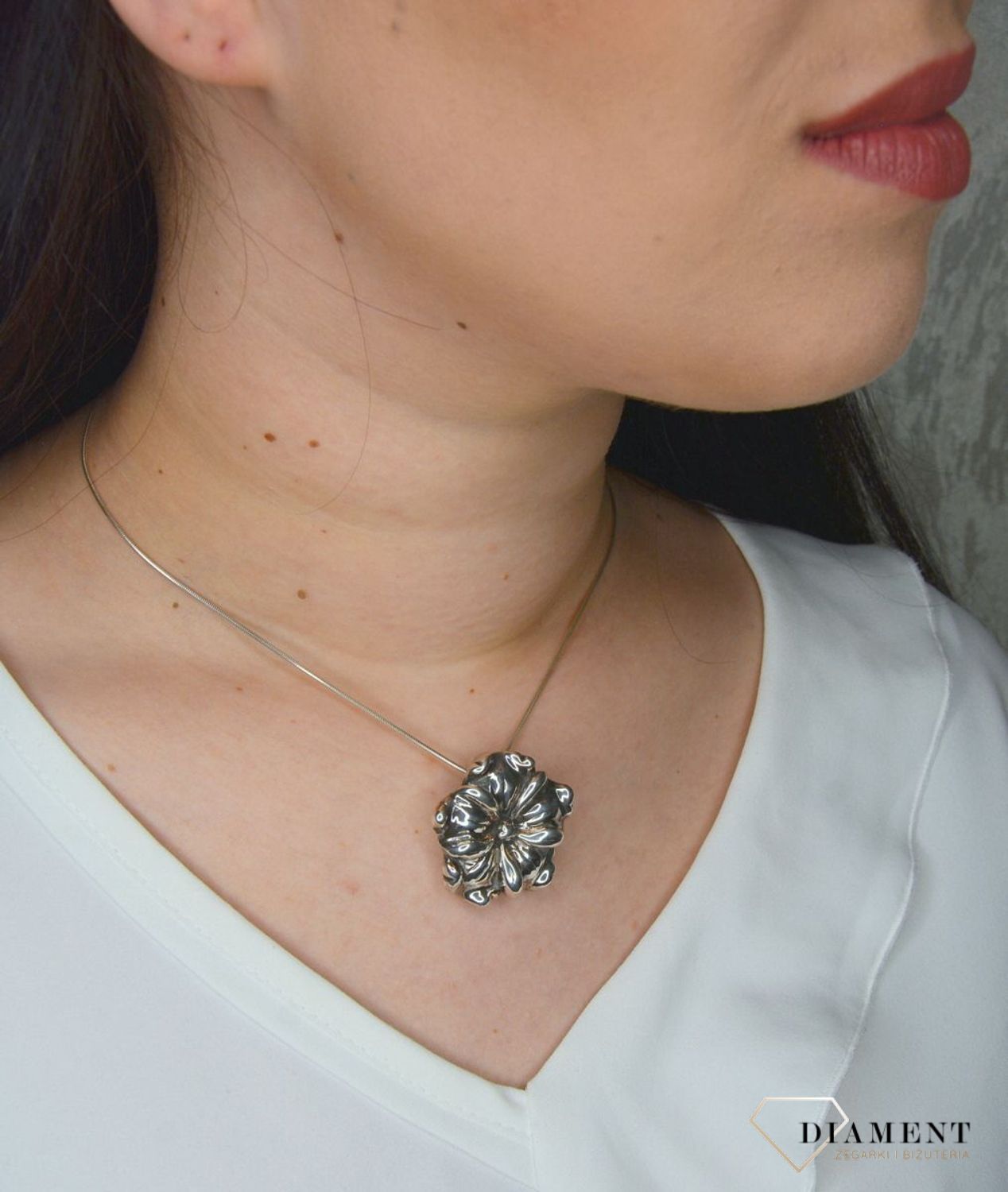 Srebrna zawieszka damska 'Duży dmuchany kwiat' DIA-ZAW-2937-925.jpg
