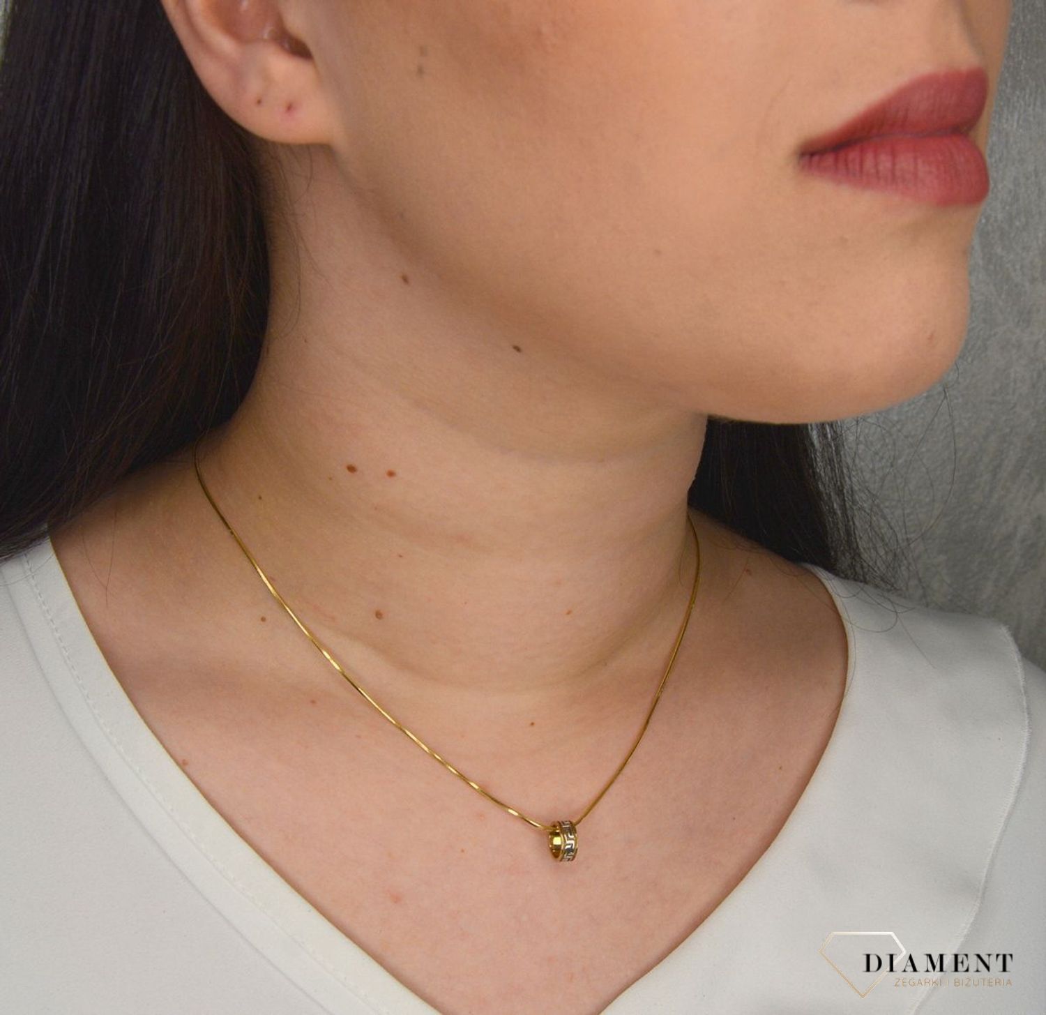 Złota zawieszka 333 kółko z drogą grecką białe złoto DIA-ZAW-2991-333.jpg