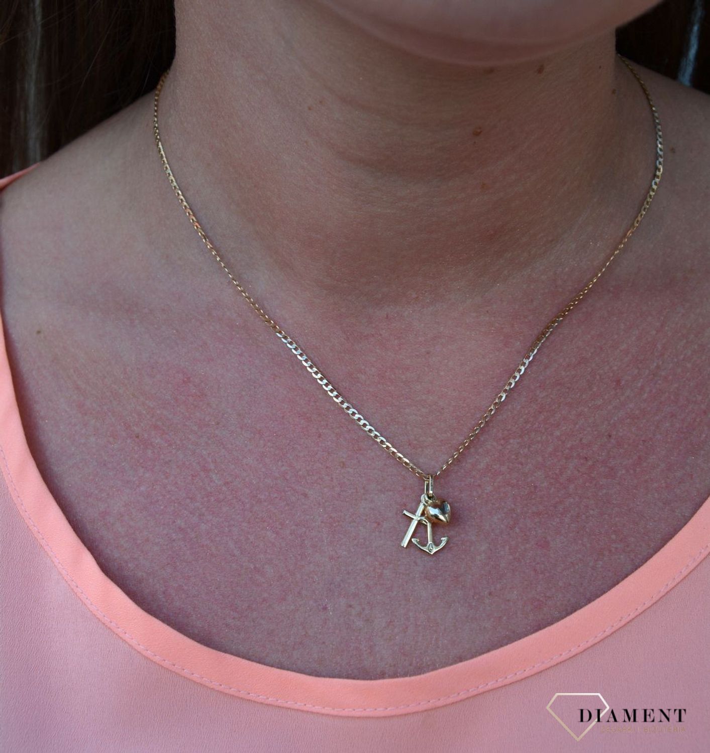 Zawieszka wiara,nadzieja,miłość próby 333 DIA-ZAW-3050-333. Wisiorek z 3-ma zawieszkami serce, krzyżyk, kotwica. Wisiorek ten to idealny pomysł na prezent..jpg