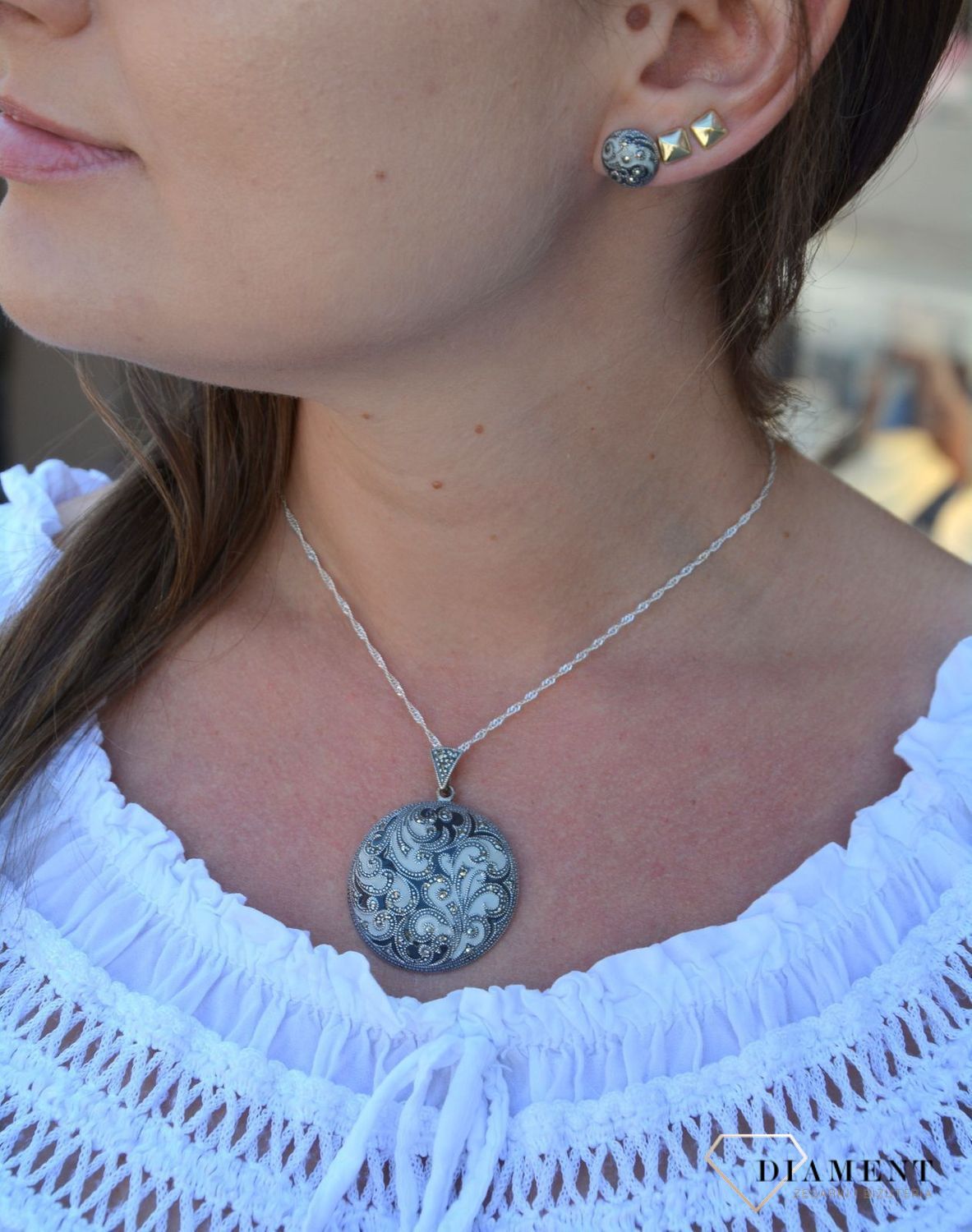 Srebrna zawieszka okrągła markazyty i emalia DIA-ZAW-3089-925.jpg