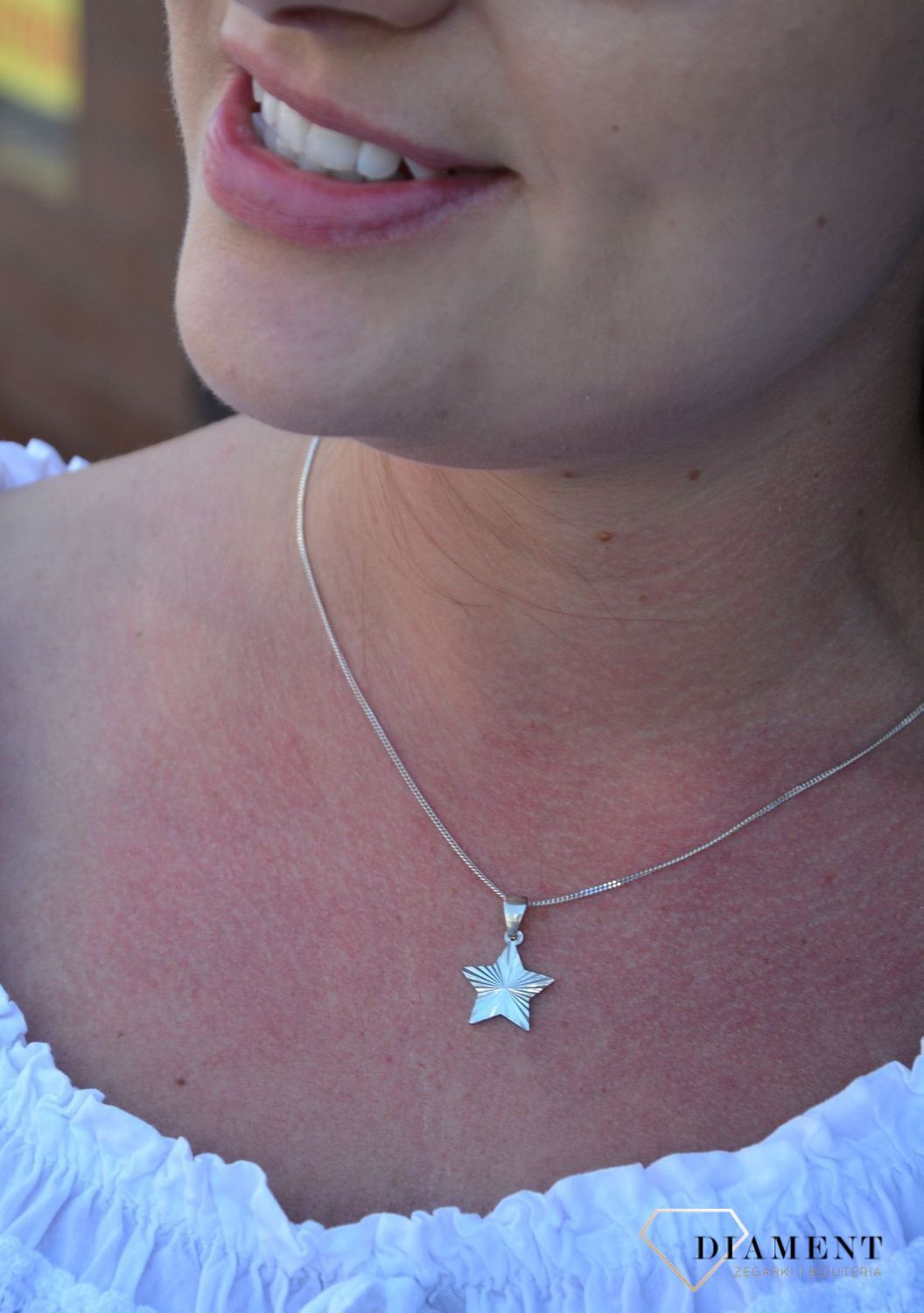 Srebrna zawieszka gwiazdka DIA-ZAW-3110-925.jpg