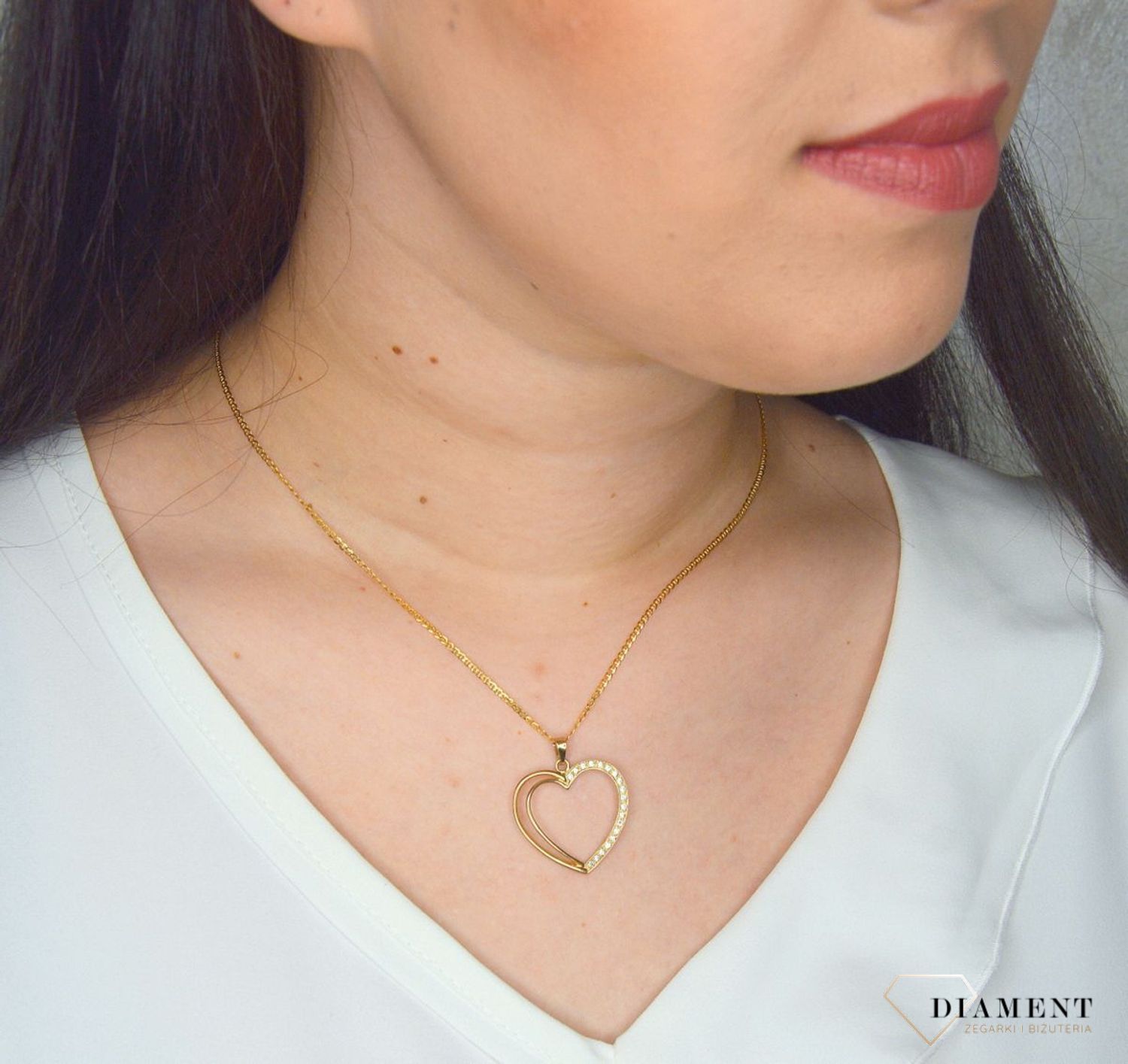 Złota zawieszka 333 serce z cyrkonią DIA-ZAW-3117-333.jpg