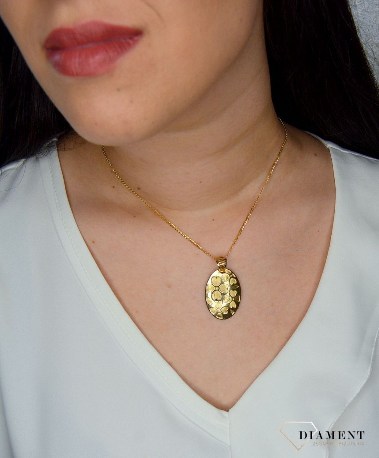 Złota zawieszka 333 owalna z serduszkami DIA-ZAW-3118-333.jpg