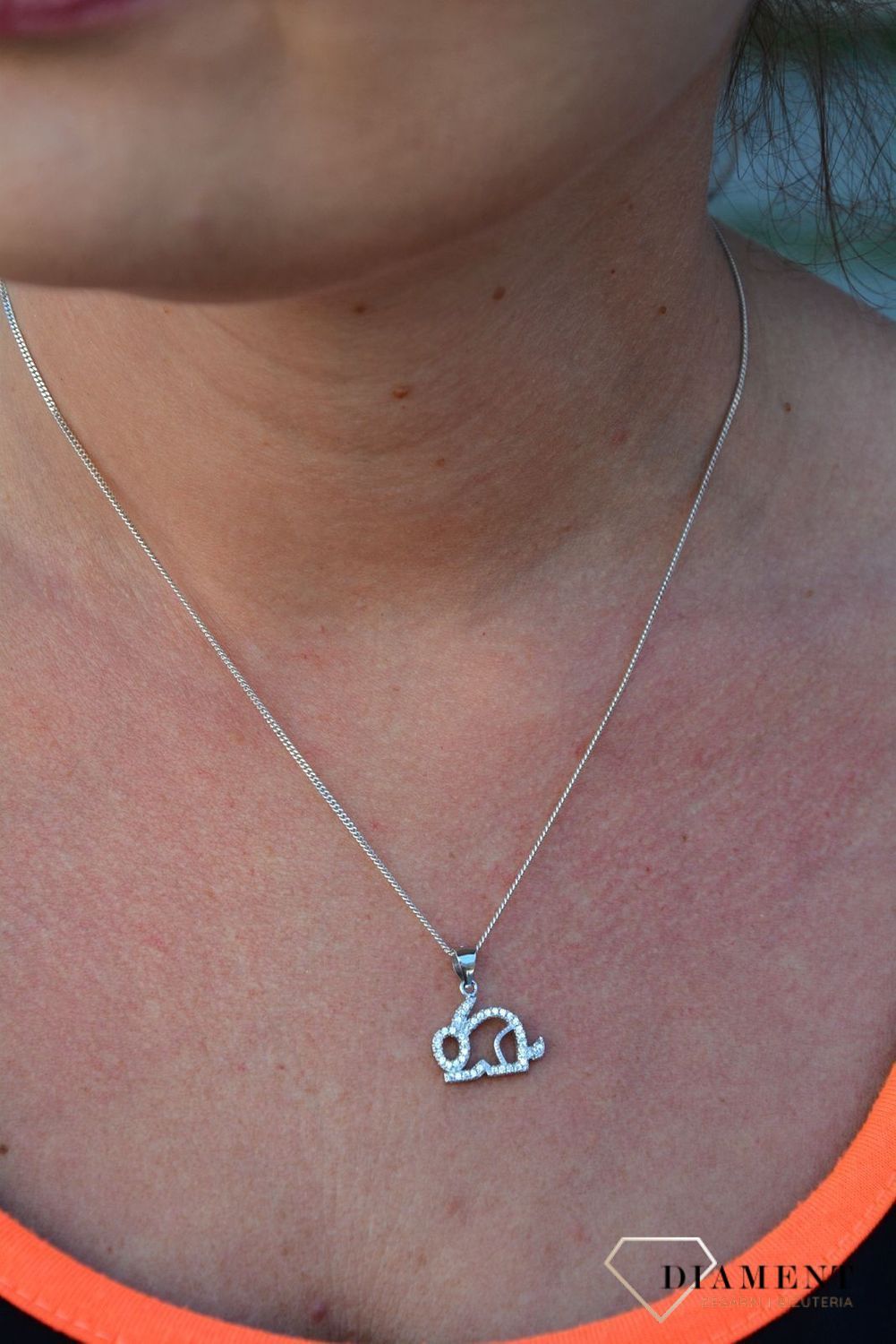 Srebrna zawieszka zajączek cyrkonie DIA-ZAW-3183-925.jpg