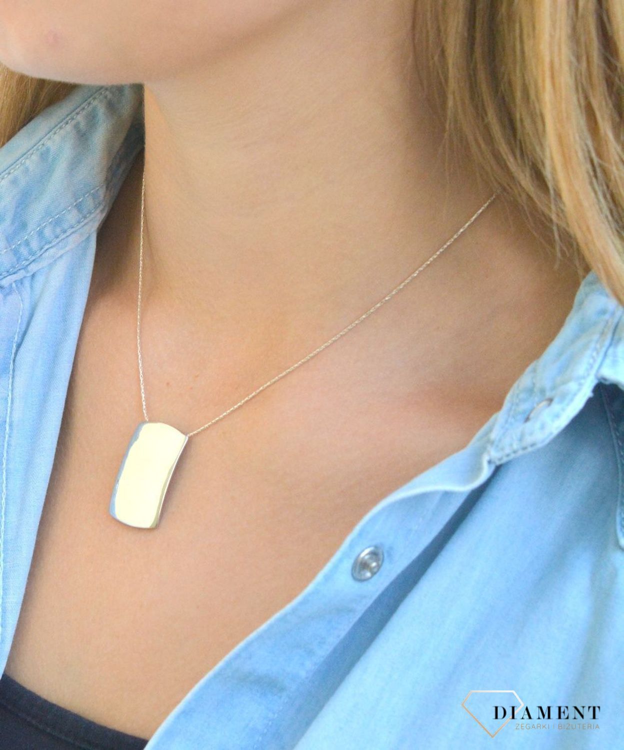 Zawieszka srebrna prostokątna blaszka DIA-ZAW-3184-925. Zawieszka srebrna damska. Zawieszka prosta blaszka. Zawieszka srebrna blaszka. Blaszka gładka. Wisiorek gładka blaszka. Zawieszka idealna na prezent..jpg