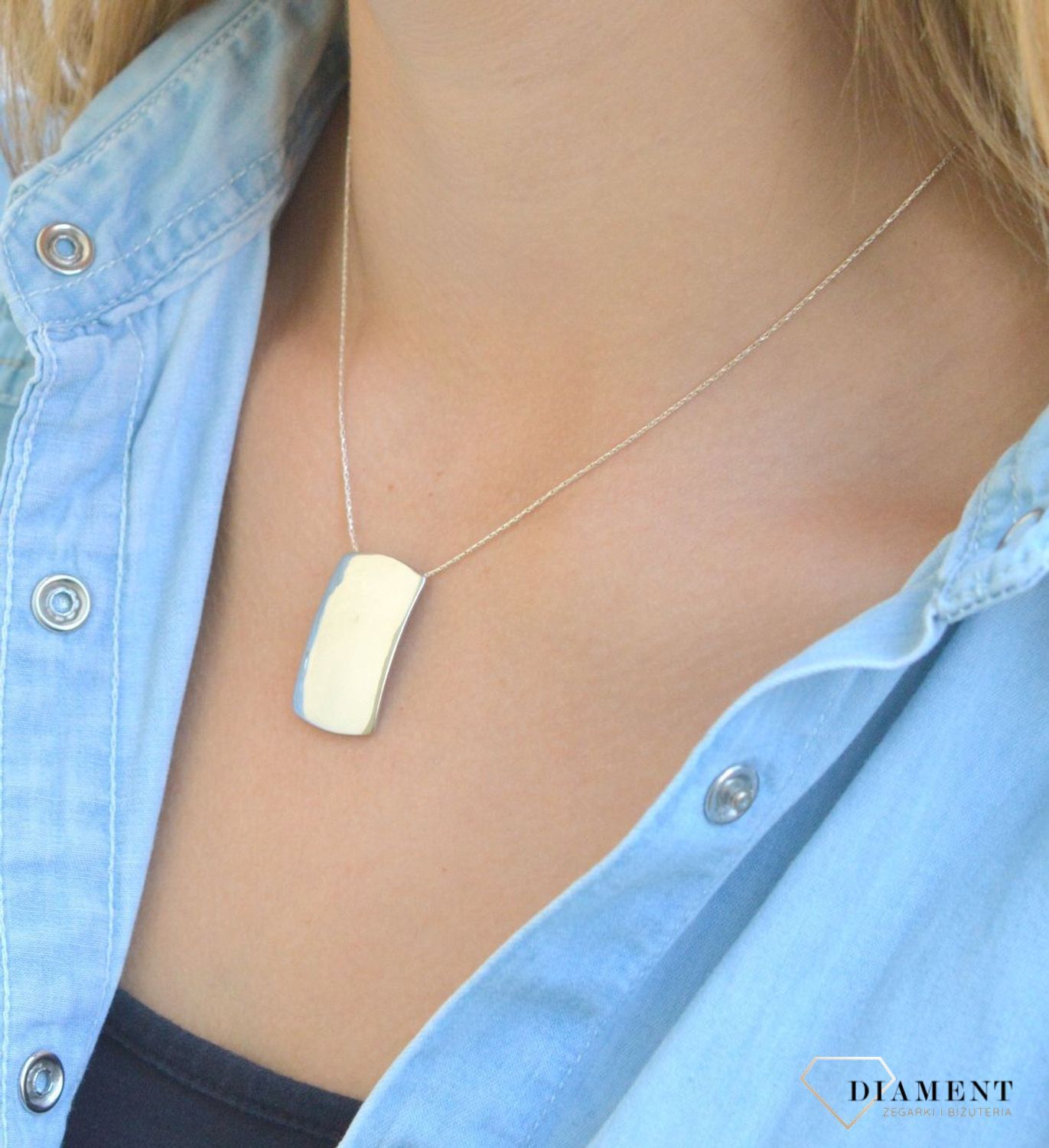 Zawieszka srebrna prostokątna blaszka DIA-ZAW-3184-925. Zawieszka srebrna damska. Zawieszka prosta blaszka. Zawieszka srebrna blaszka. Blaszka gładka. Wisiorek gładka blaszka. Zawieszka idealna na prezent..jpg