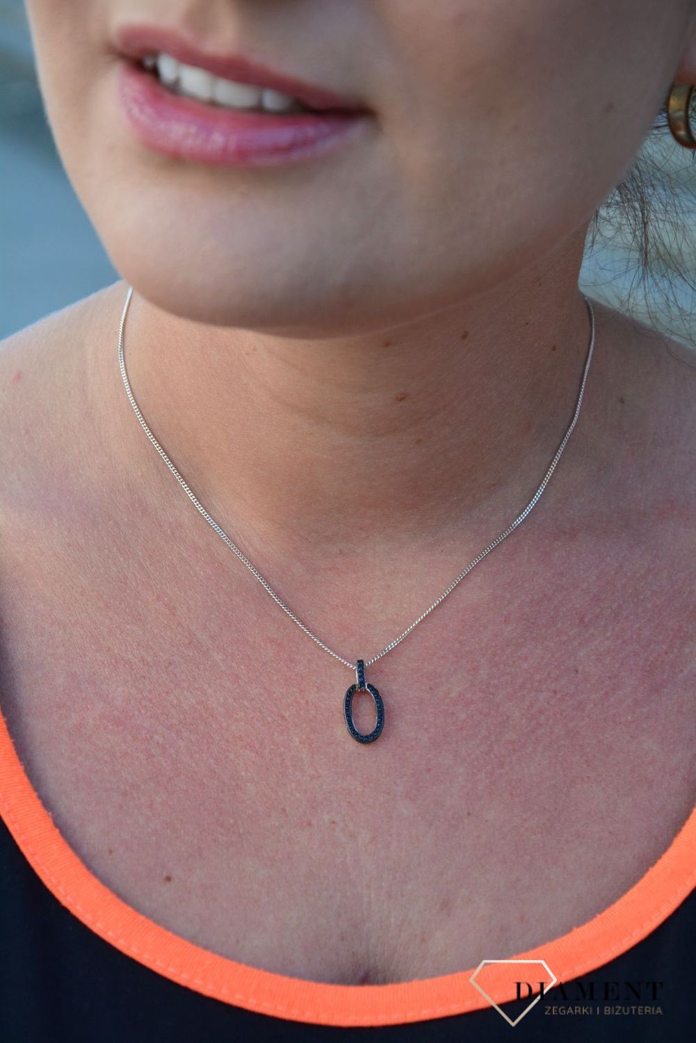 Srebrna zawieszka owal czarna cyrkonia DIA-ZAW-3200-925.jpg