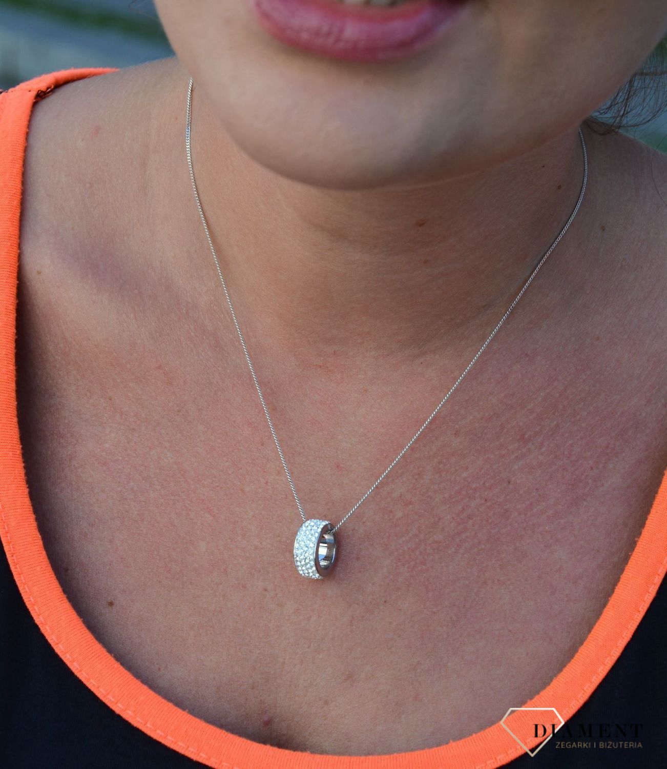 Srebrna zawieszka kółko ozdobione cyrkonią DIA-ZAW-3207-925.jpg