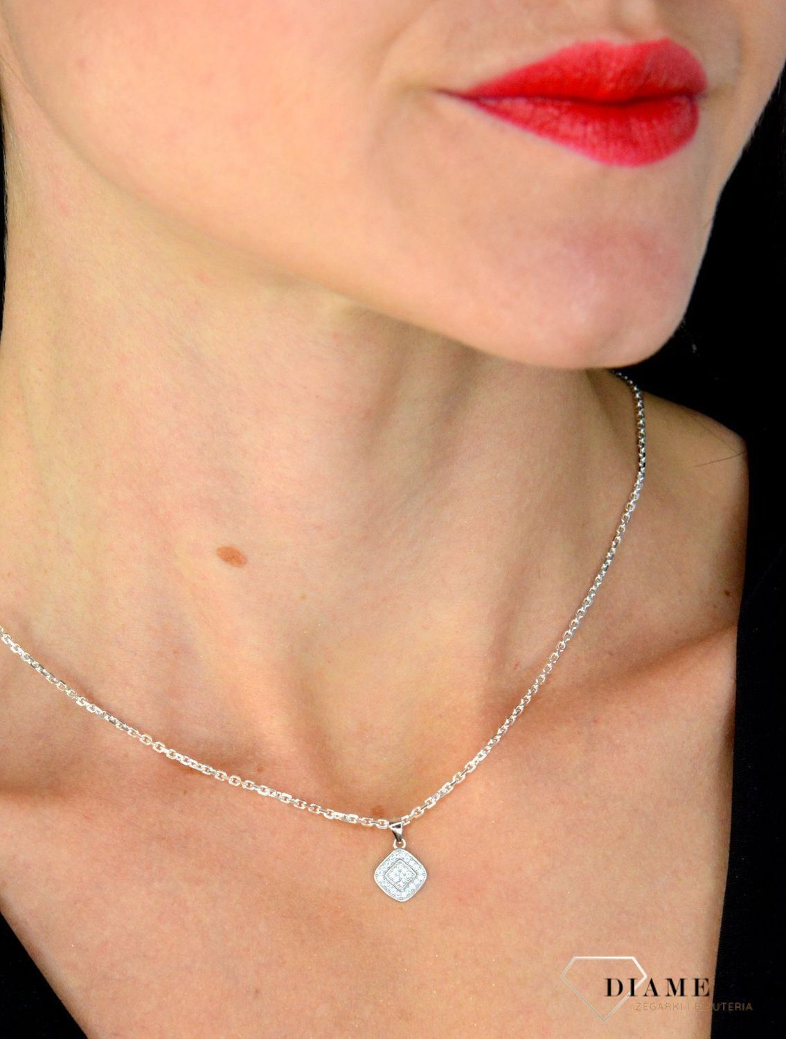Zawieszka srebrna kwadratowa z cyrkoniami DIA-ZAW-3210-925.jpg