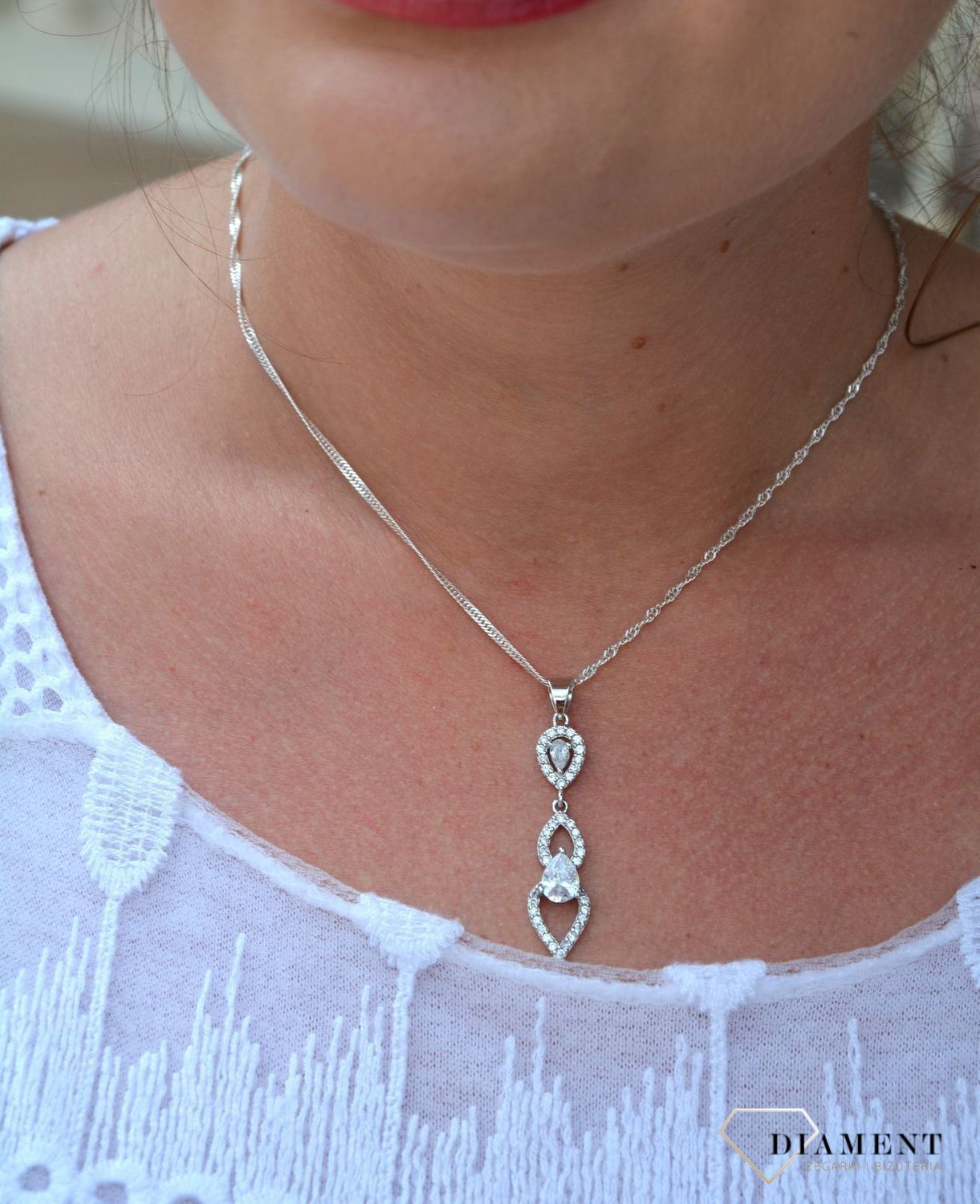 Zawieszka srebrna podłużna z cyrkoniami DIA-ZAW-3211-925.jpg