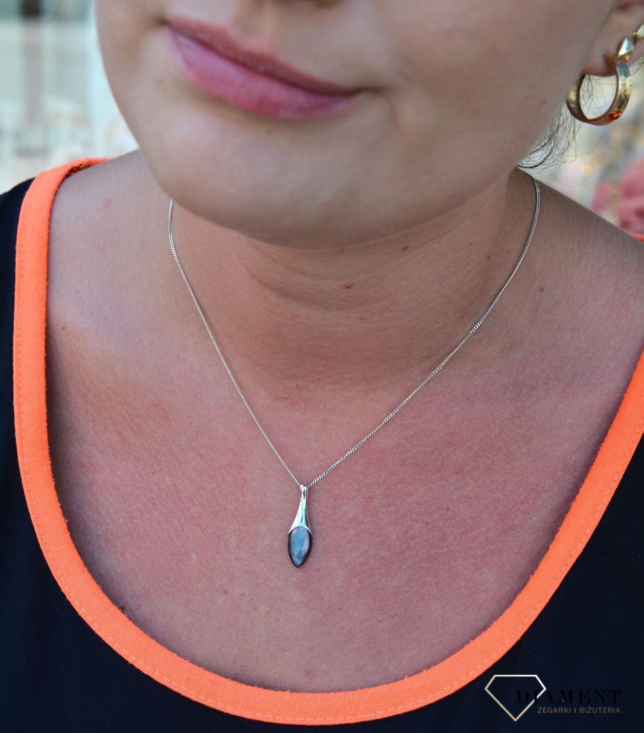 Srebrna zawieszka łezka z masą perłową DIA-ZAW-3212-925.jpg