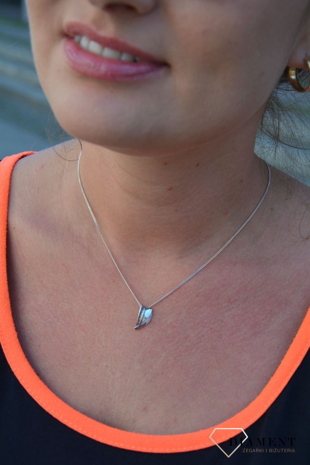 Srebrna zawieszka gładka z cyrkonią DIA-ZAW-3219-925.jpg