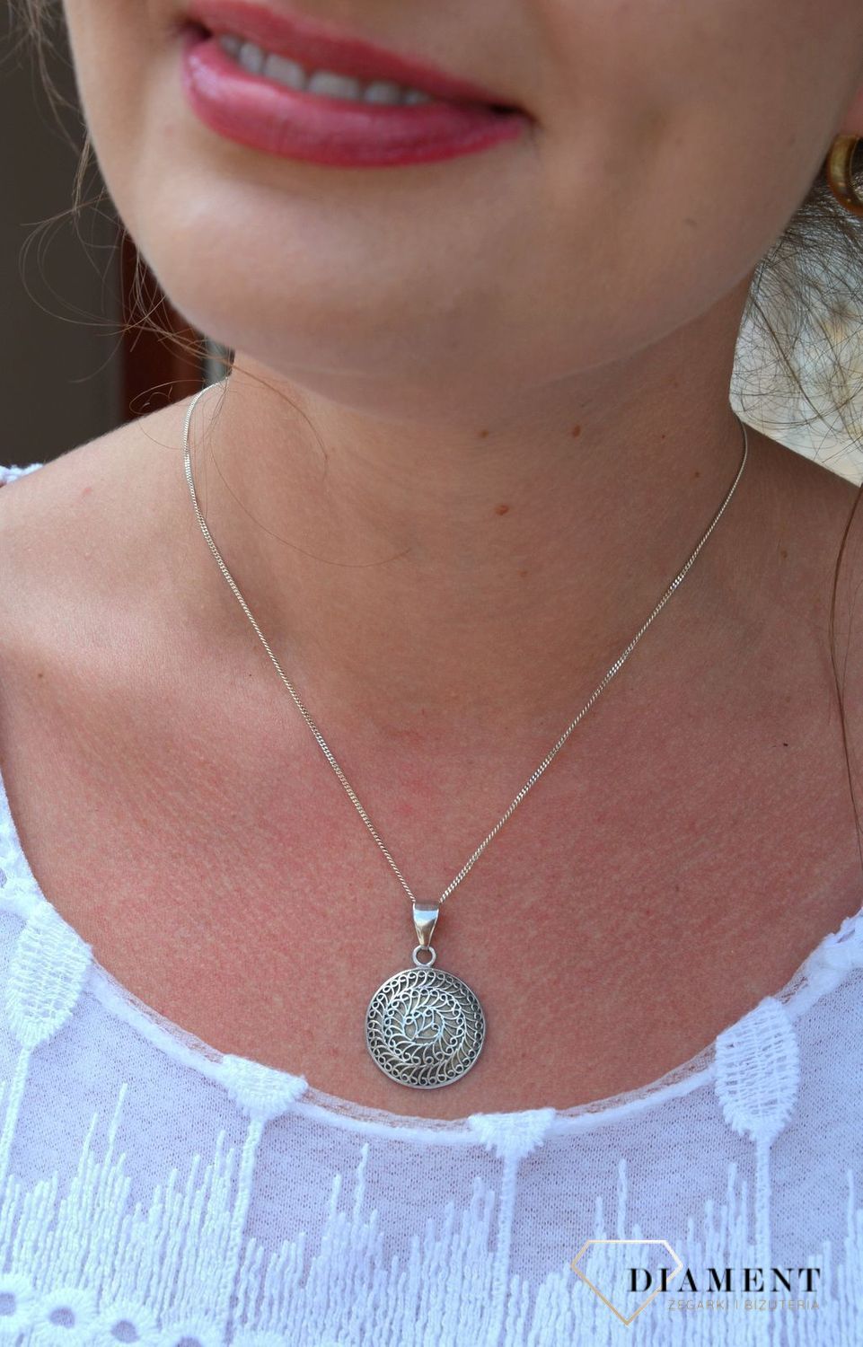 Zawieszka srebrna okrągła DIA-ZAW-3220-925.jpg