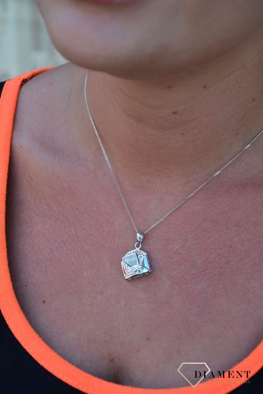 Srebrna zawieszka koperta z ruchomym listem DIA-ZAW-3227-925.jpg