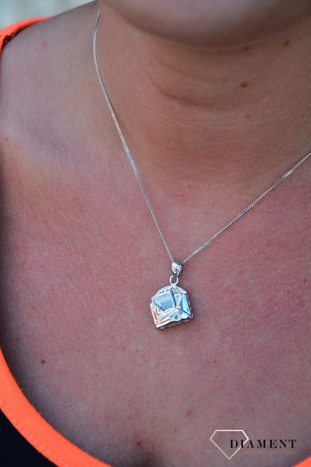 Srebrna zawieszka koperta z ruchomym listem DIA-ZAW-3227-925.jpg