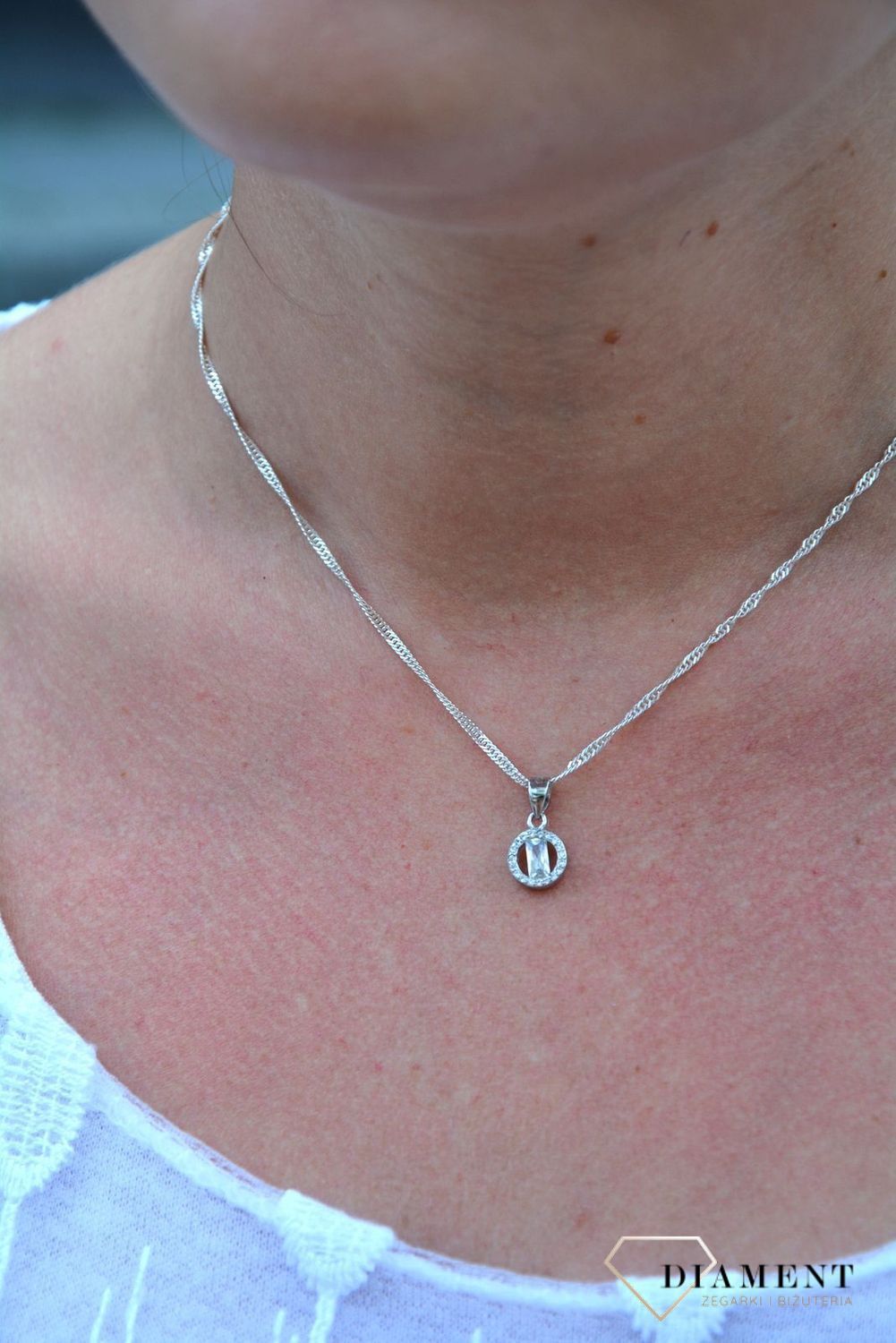 Zawieszka srebrna kółko z cyrkoniami DIA-ZAW-3232-925.jpg