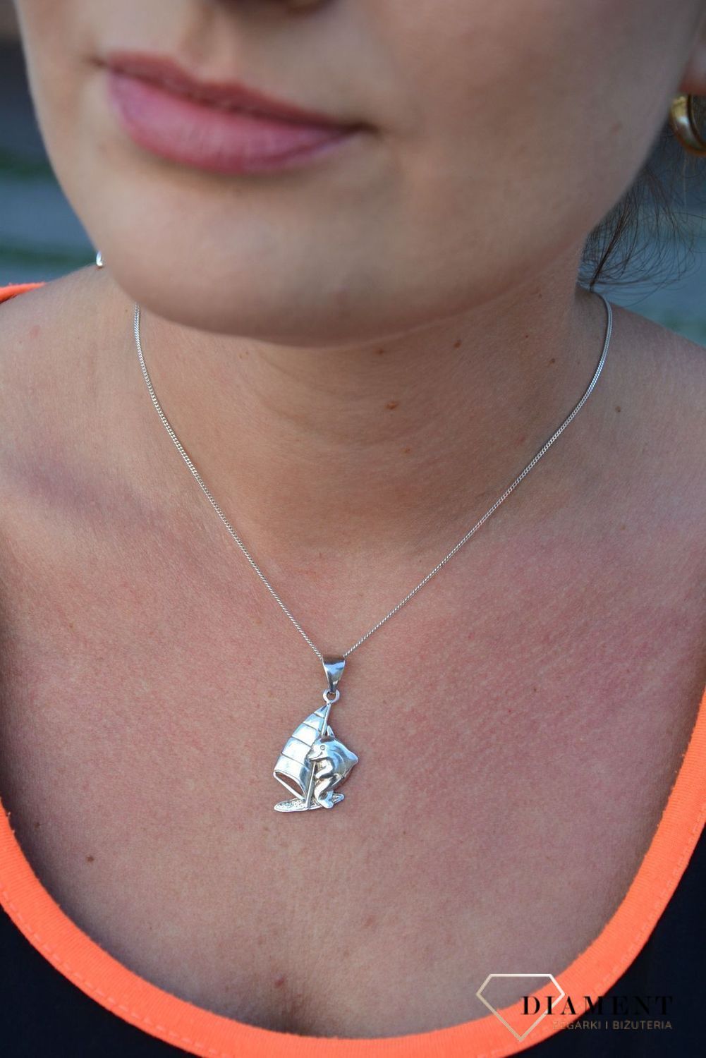Srebrna zawieszka delfin na żaglach DIA-ZAW-3233-925.jpg