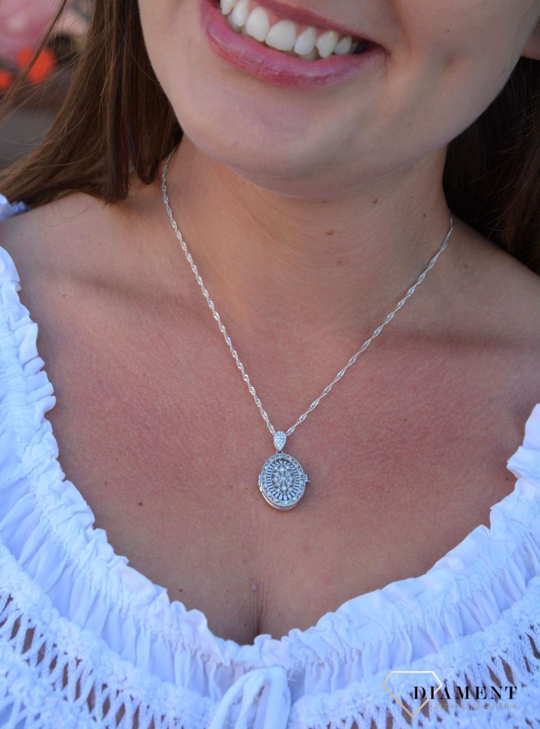 Srebrna zawieszka ozdobne puzderko w cyrkonie DIA-ZAW-3260-925.jpg