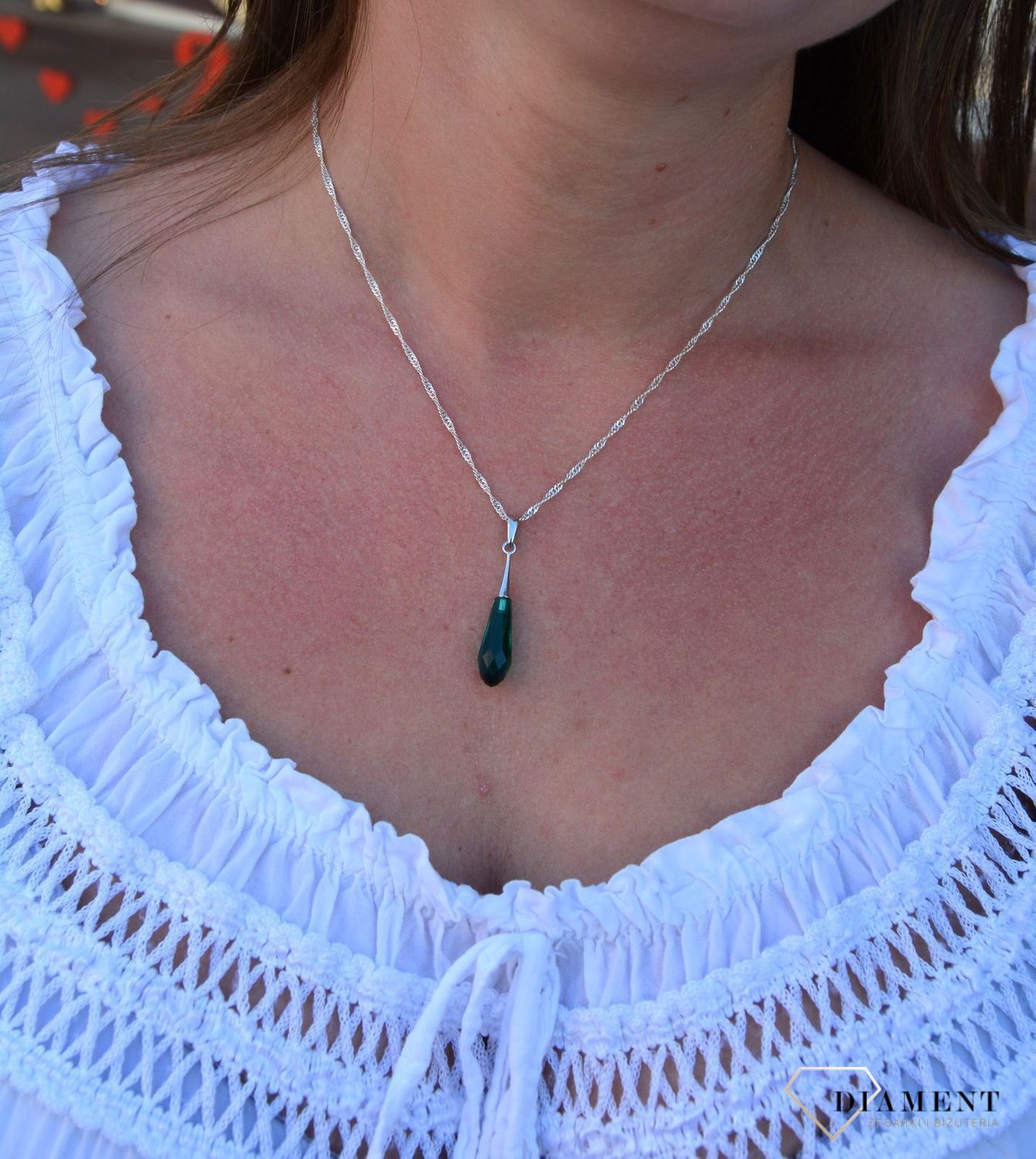 Srebrna zawieszka z zieloną cyrkonią DIA-ZAW-3261-925.jpg
