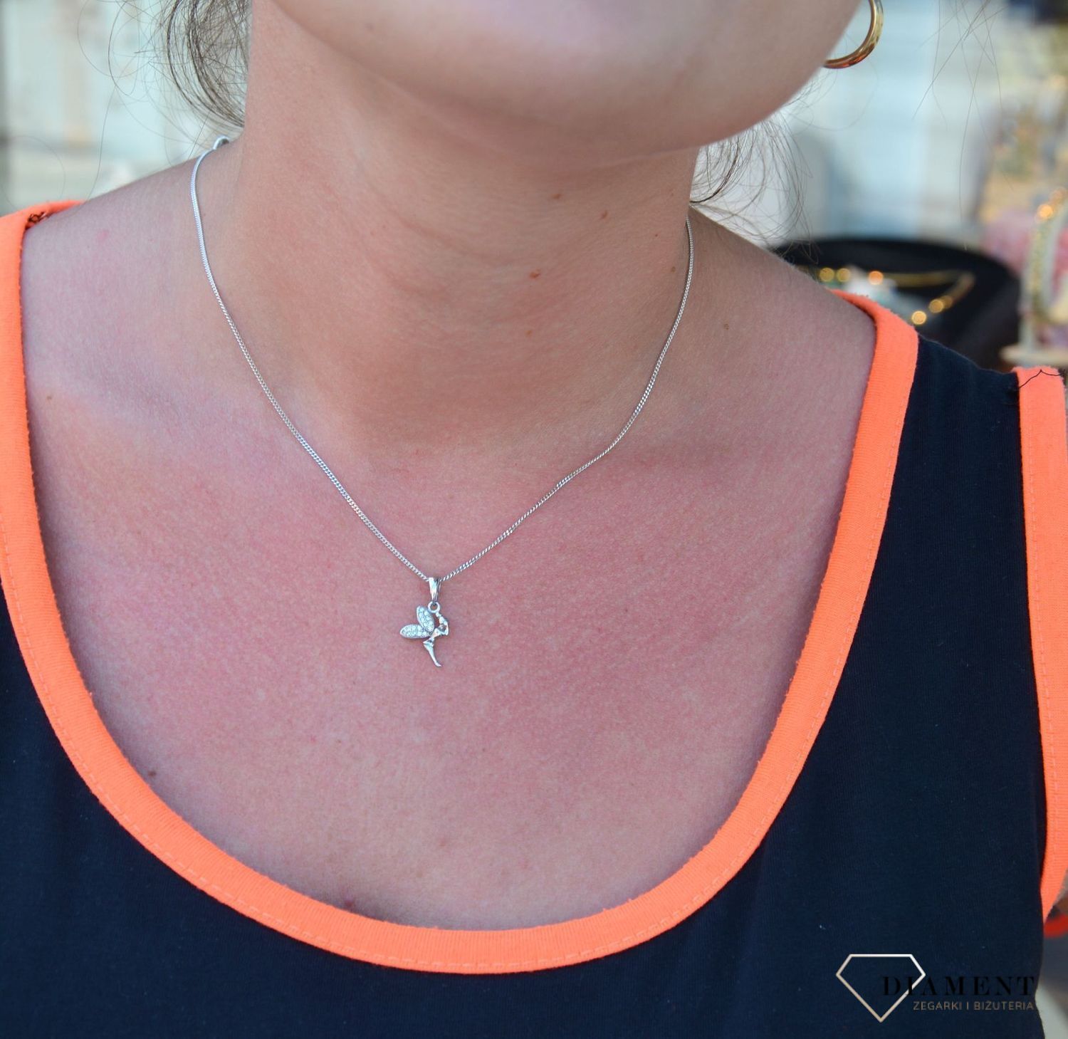 Srebrna zawieszka w kształcie dzwoneczka DIA-ZAW-3225-925.jpg