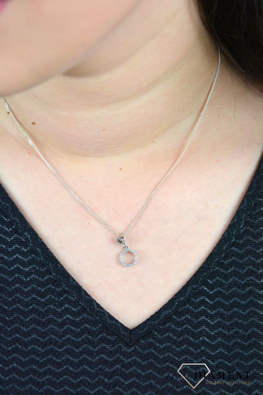 Srebrna zawieszka dwa kółka z białą cyrkonią DIA-ZAW-3212-925.jpg