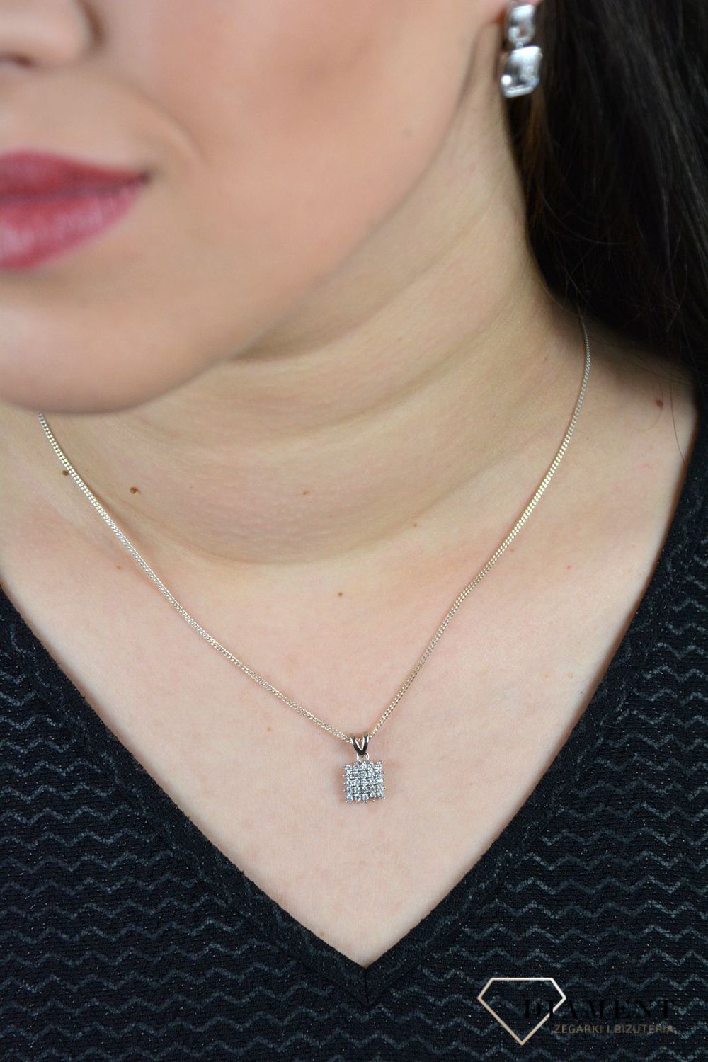 Srebrna zawieszka kwadrat z cyrkoniami DIA-ZAW-3336-925.jpg