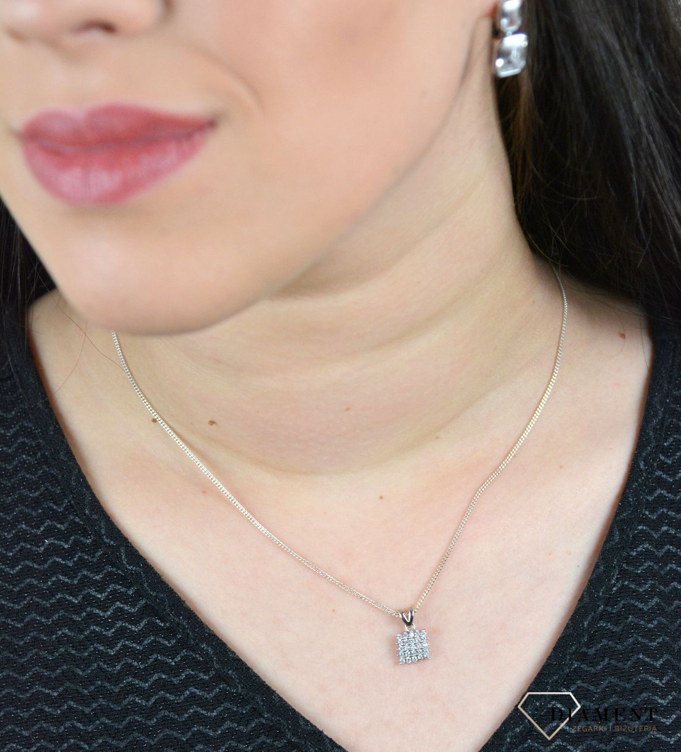 Srebrna zawieszka kwadrat z cyrkoniami DIA-ZAW-3336-925.jpg