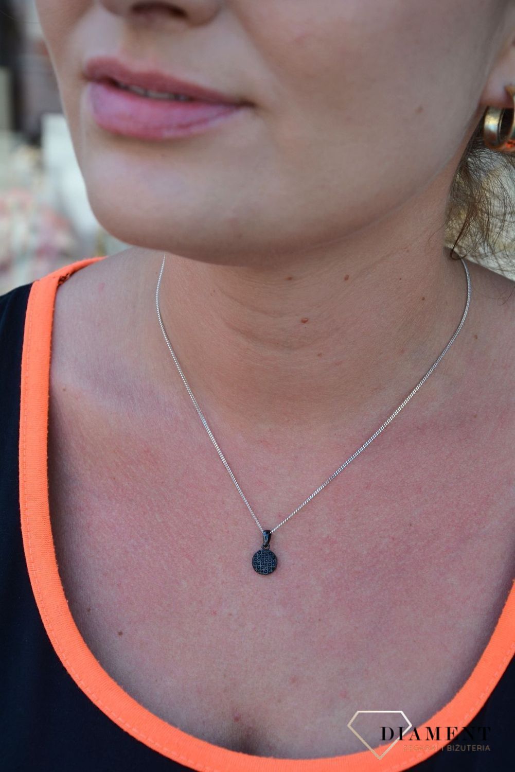 Srebrna zawieszka kółko z czarną cyrkonią DIA-ZAW-3337-925.jpg