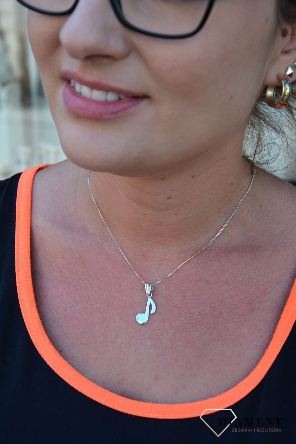 Srebrna zawieszka w kształcie nutki DIA-ZAW-3341-925.jpg