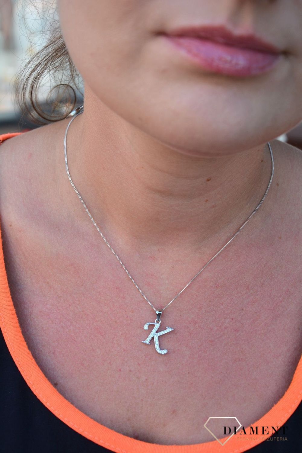 Srebrna zawieszka Literka K z cyrkoniami DIA-ZAW-3530K-925.jpg