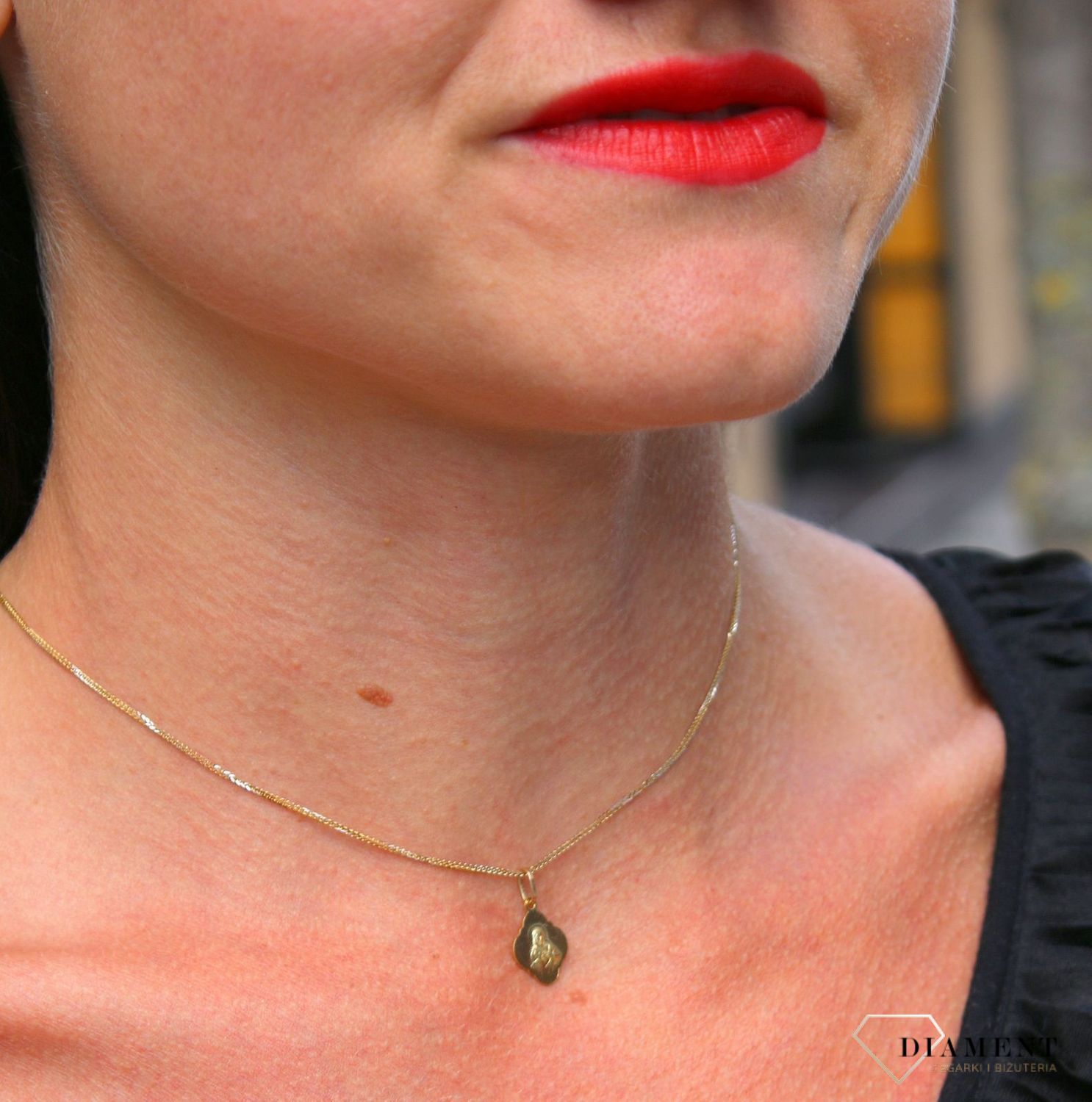 Złota zawieszka 333 medalik dwustronny Szkaplerz DIA-ZAW-3660-333 (1).jpg