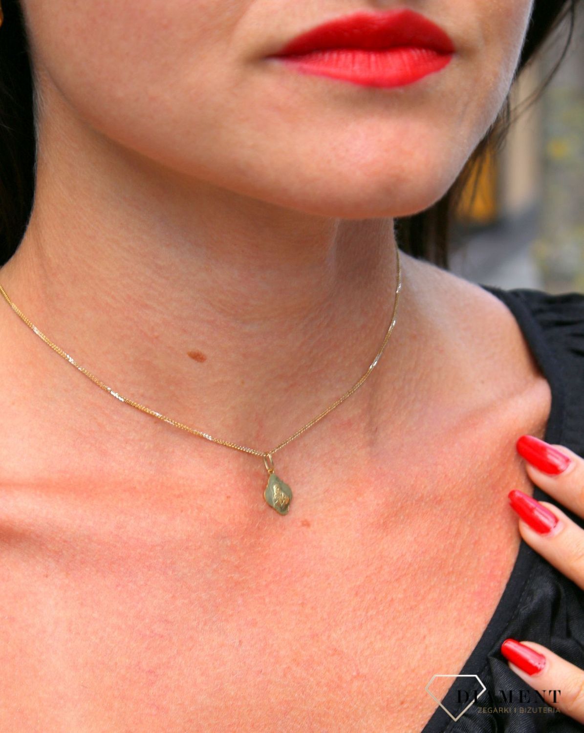 Złota zawieszka 333 medalik dwustronny Szkaplerz DIA-ZAW-3660-333 (1).jpg