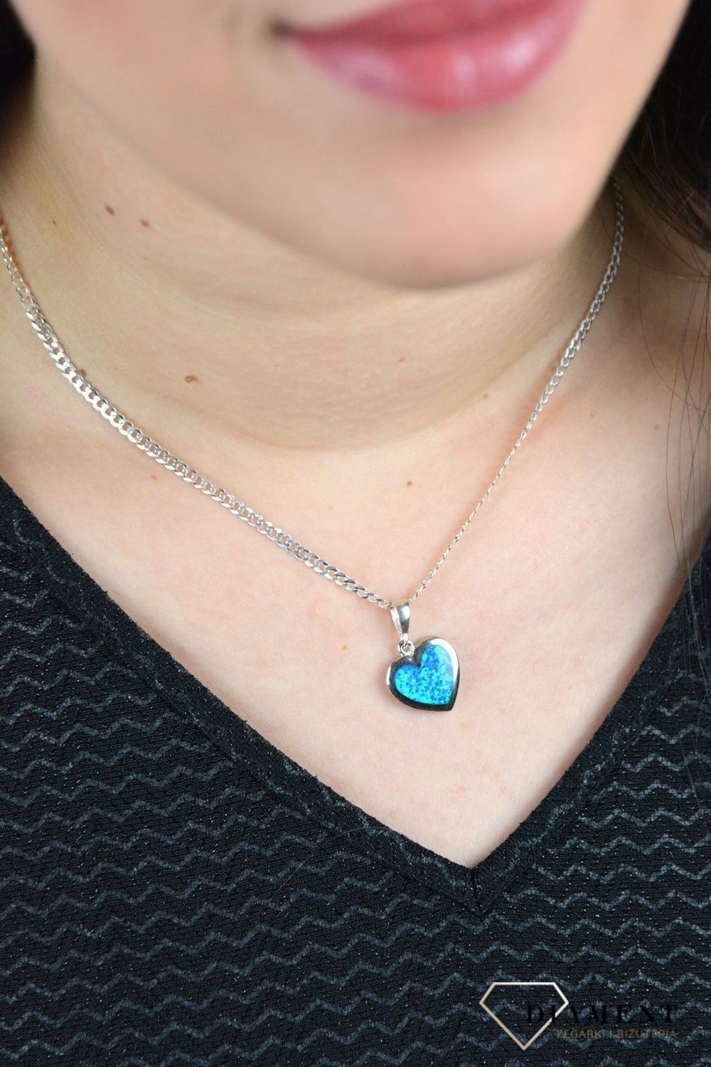 Srebrna zawieszka w kształcie serca ozdobiona opalem DIA-ZAW-3951-925.jpg