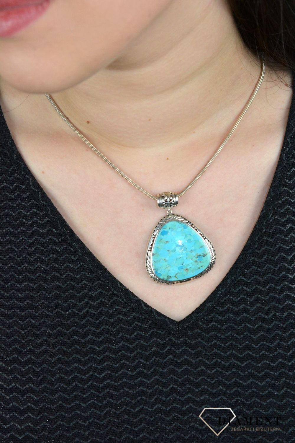 Duża srebrna zawieszka ozdobiona turkusem i wzorem ze srebra DIA-ZAW-3955-925.jpg